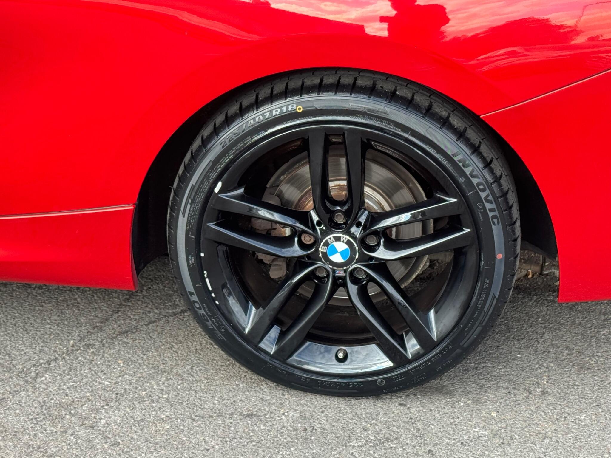 BMW 2 Series view 37