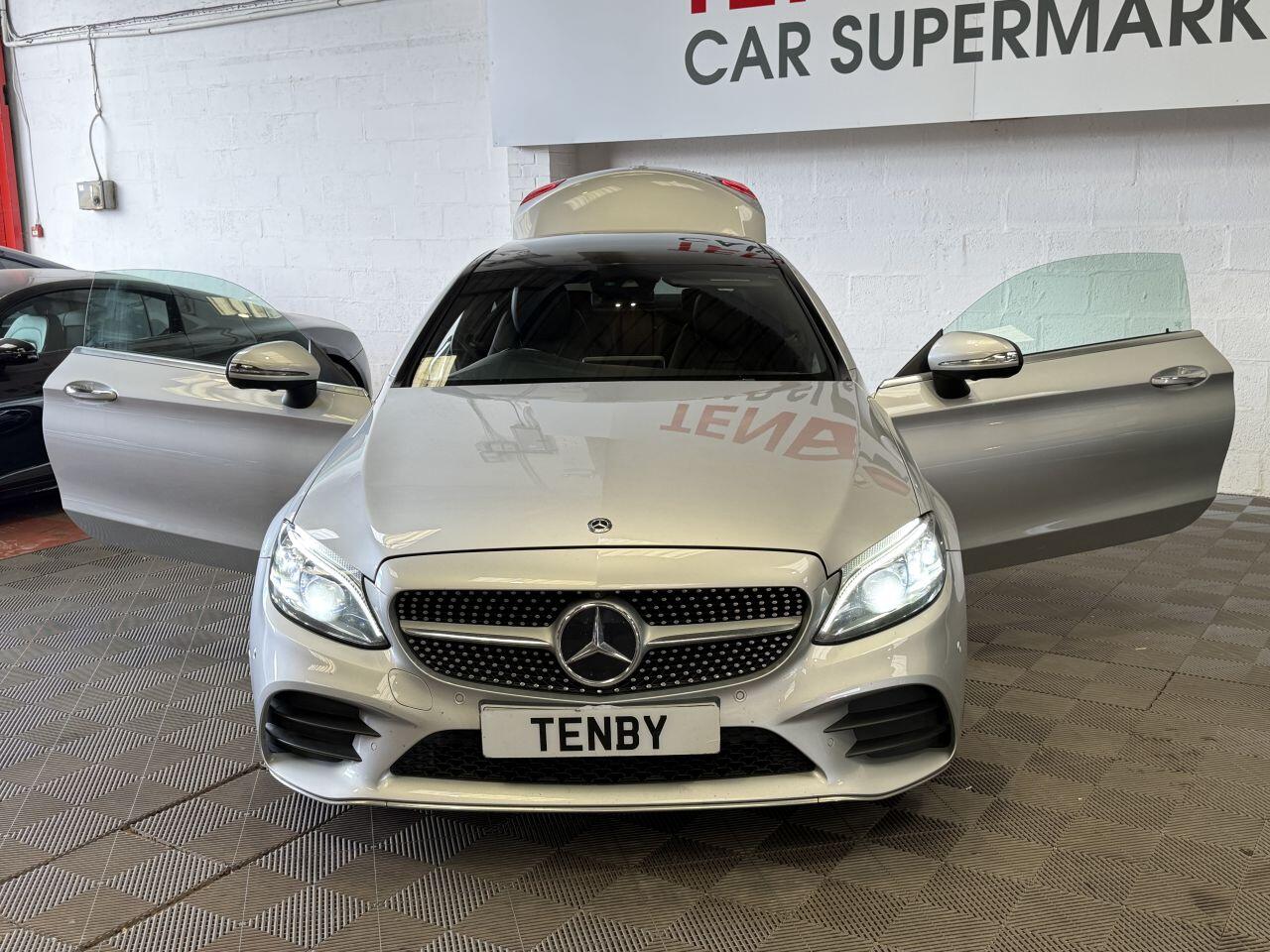Mercedes-Benz C Class view 12