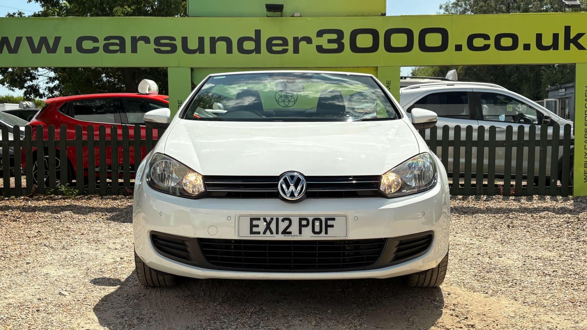 Volkswagen Golf view 2