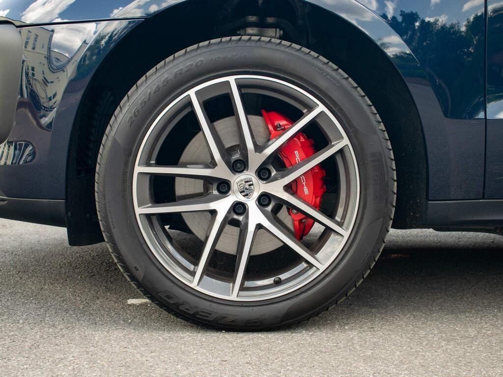 Porsche Macan view 14