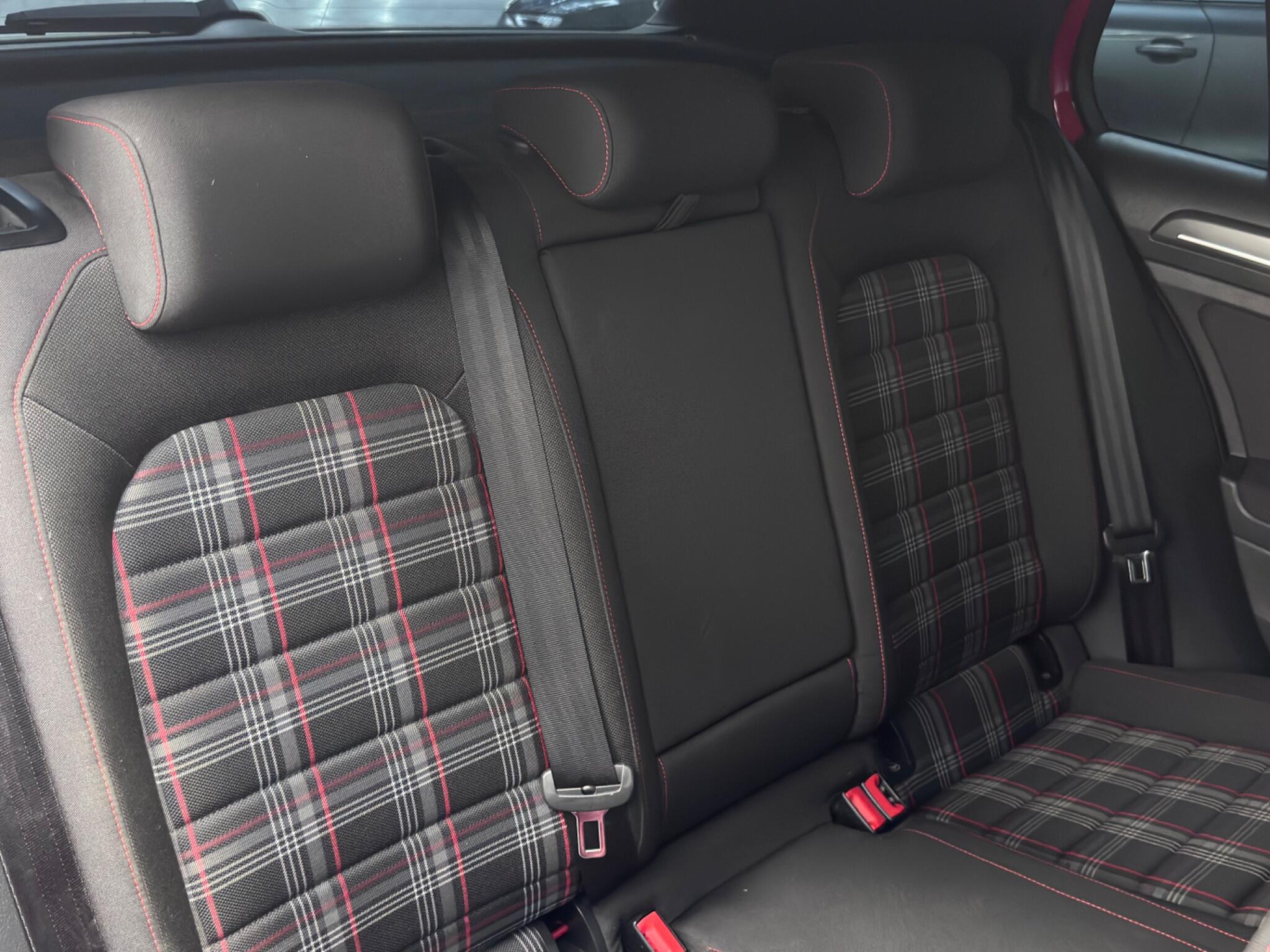 Volkswagen Golf view 48