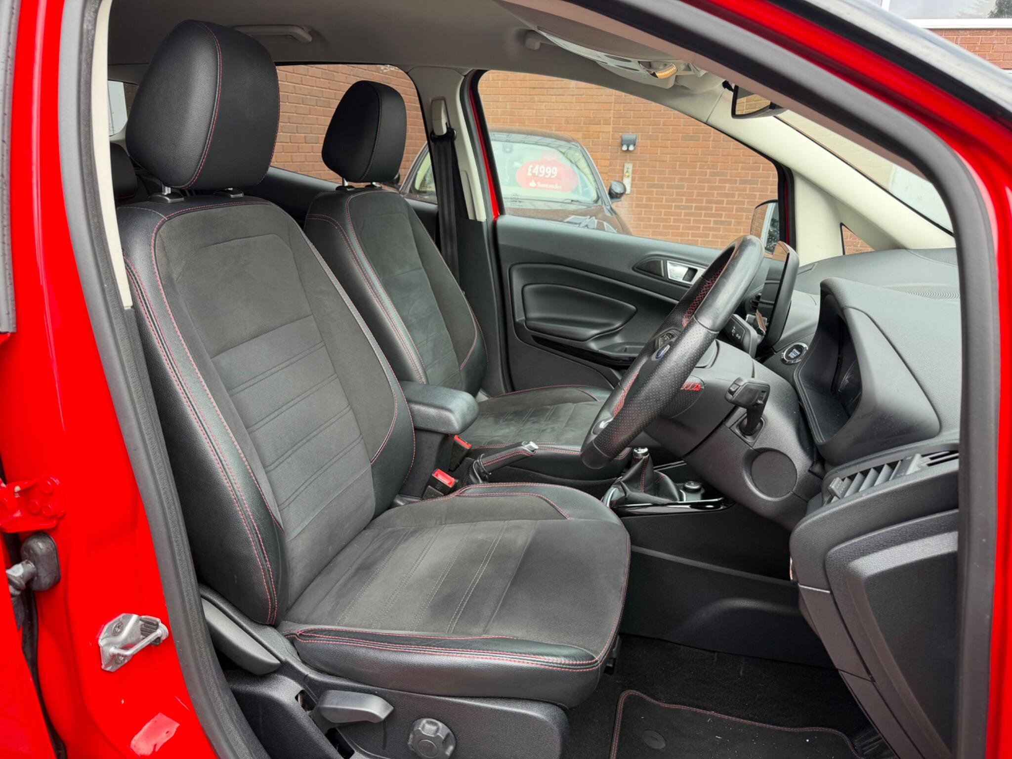 Ford Ecosport view 86