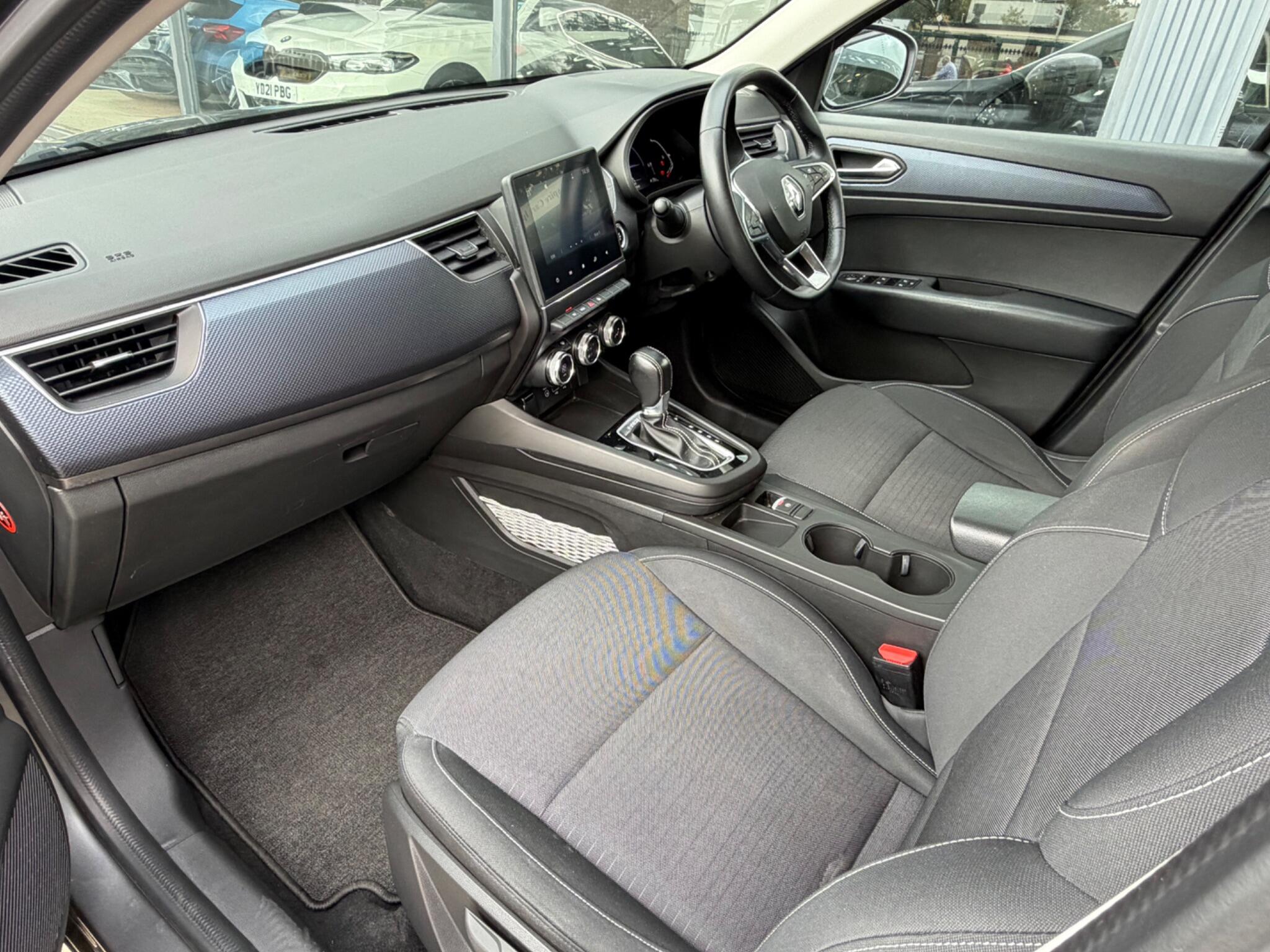 Renault Arkana view 11