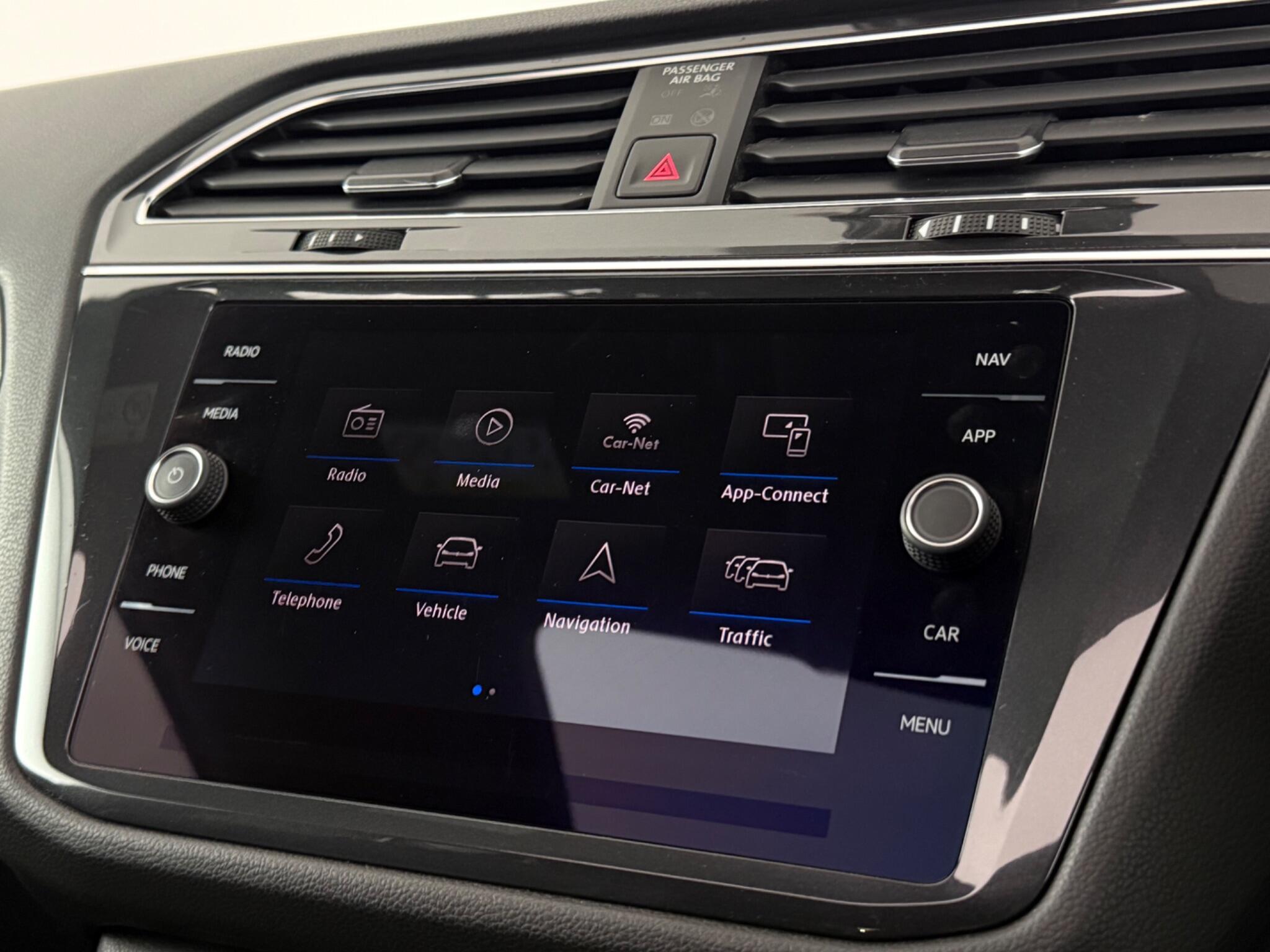 Volkswagen Tiguan Allspace view 28