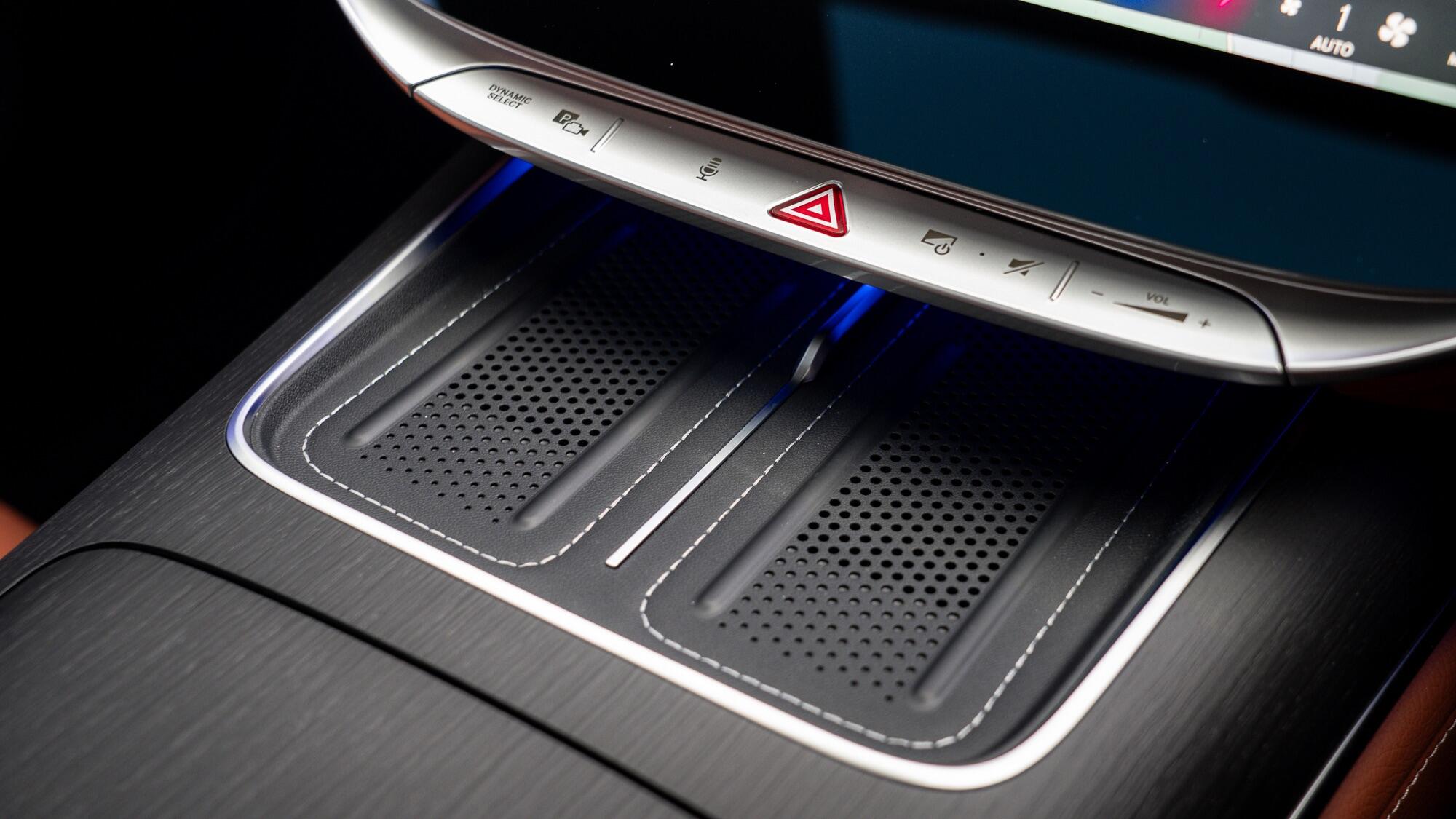 Mercedes-Benz S-Class view 57