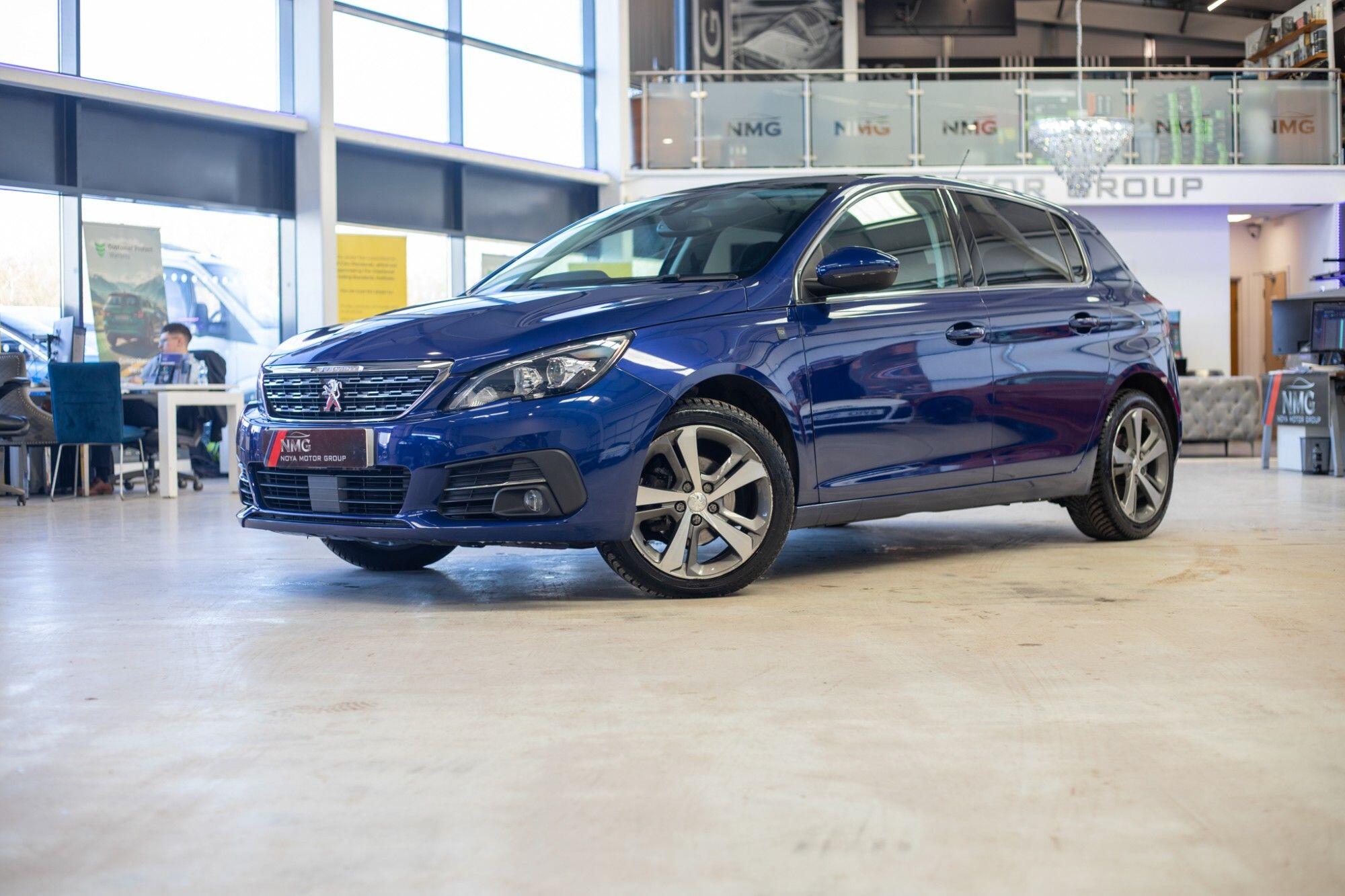 Peugeot 308 view 5