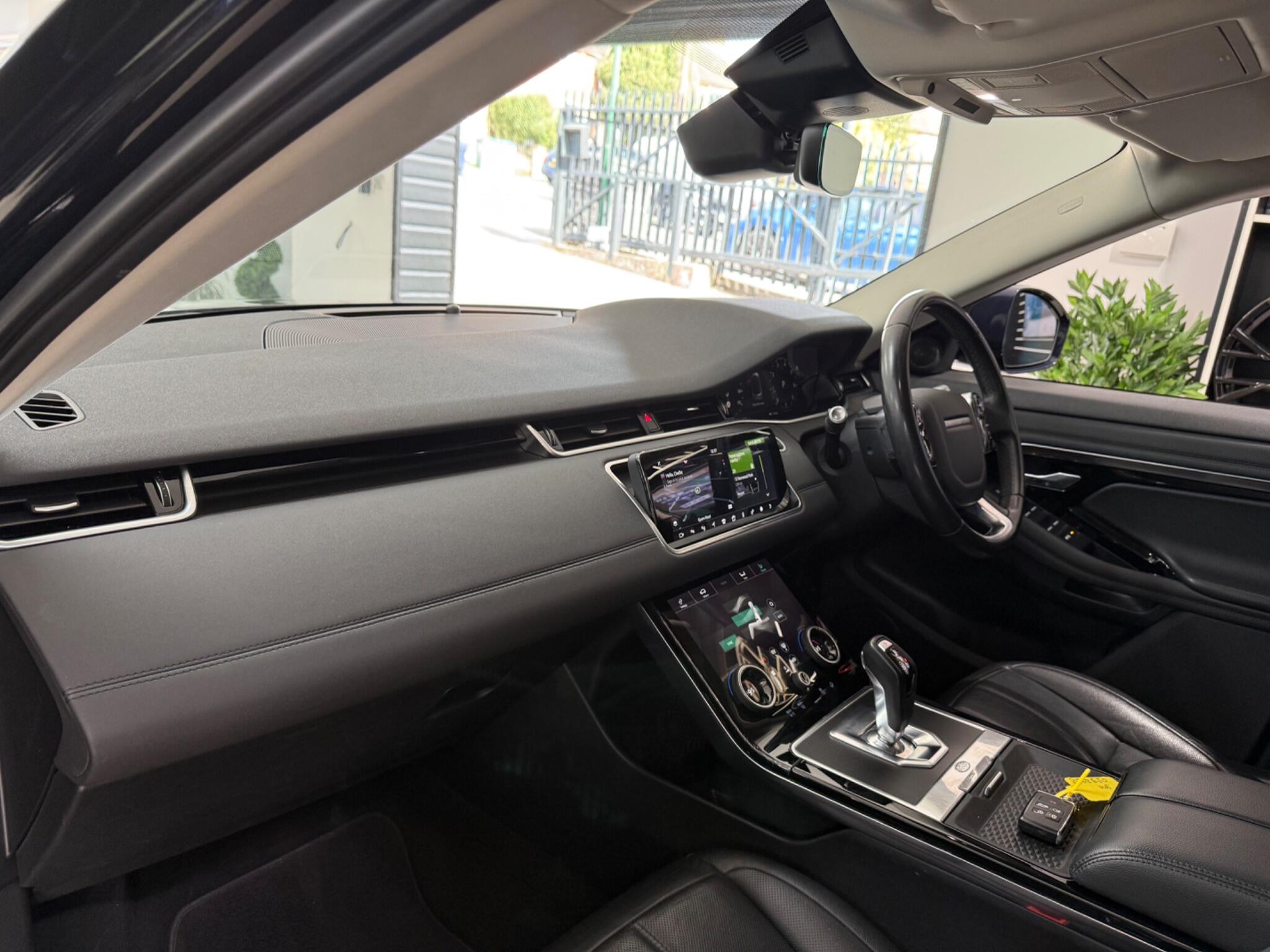 Land Rover Range Rover Evoque view 30