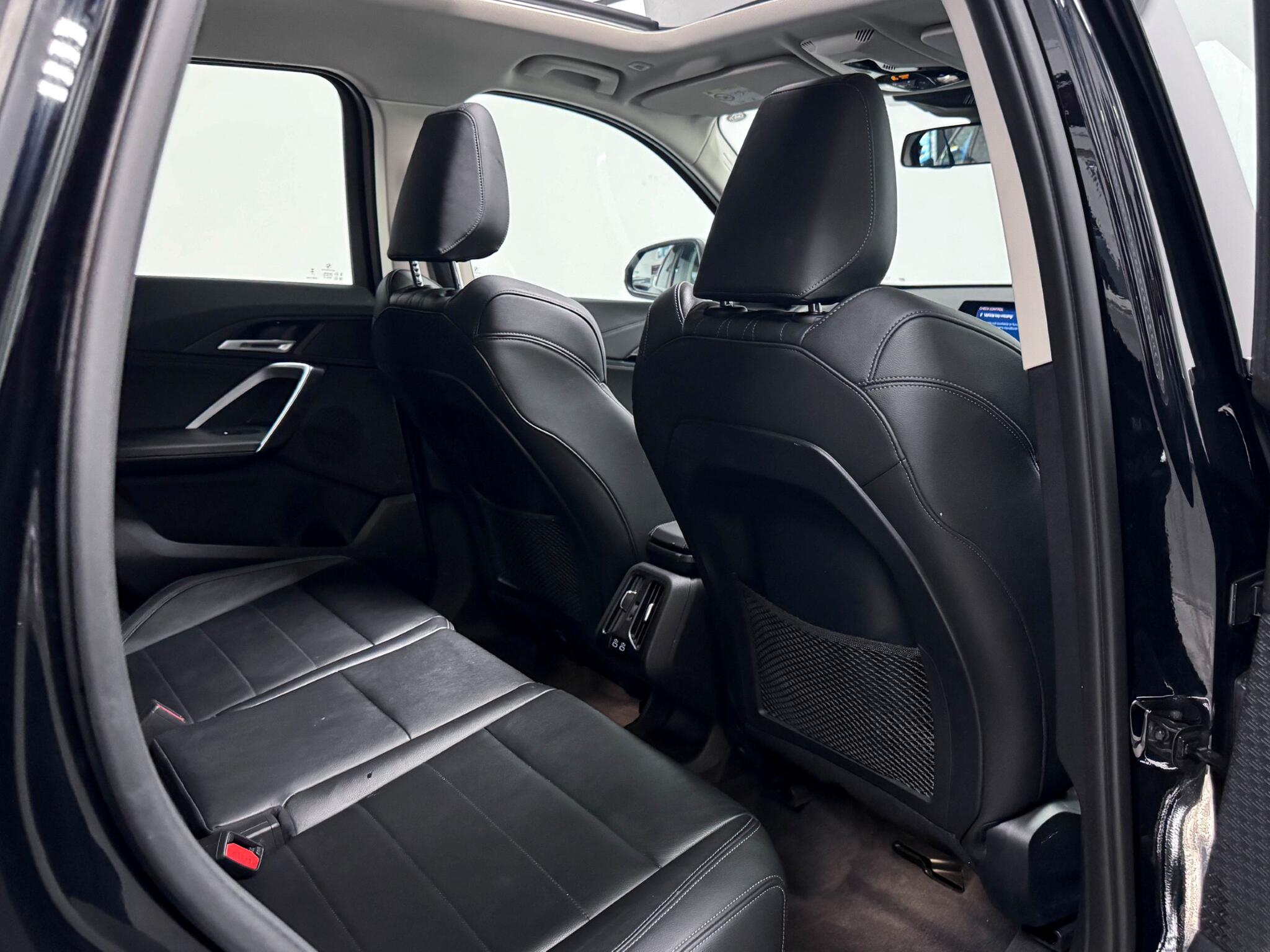 BMW X1 view 11