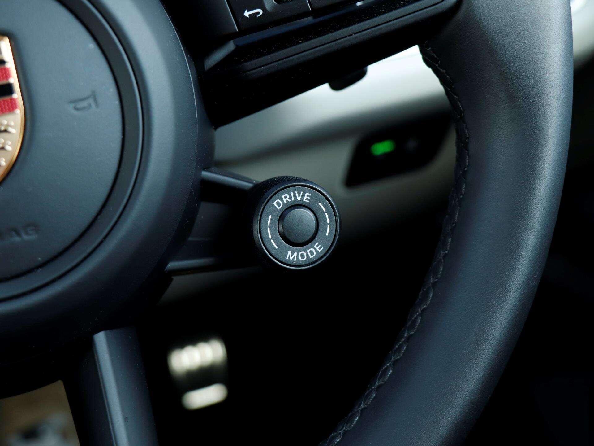 Porsche Cayenne view 20
