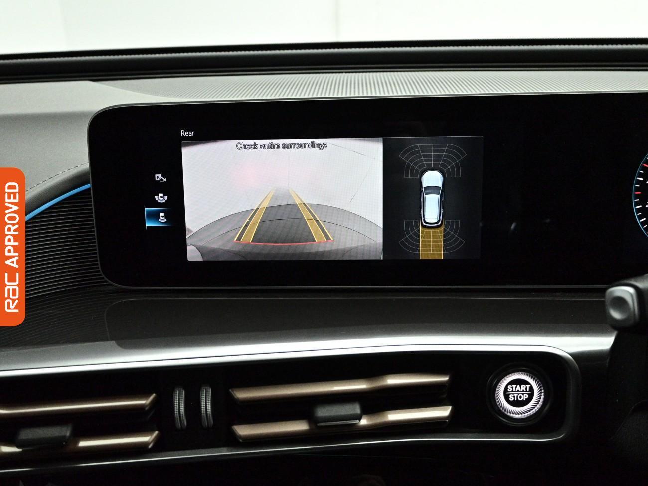 Mercedes-Benz EQC view 17