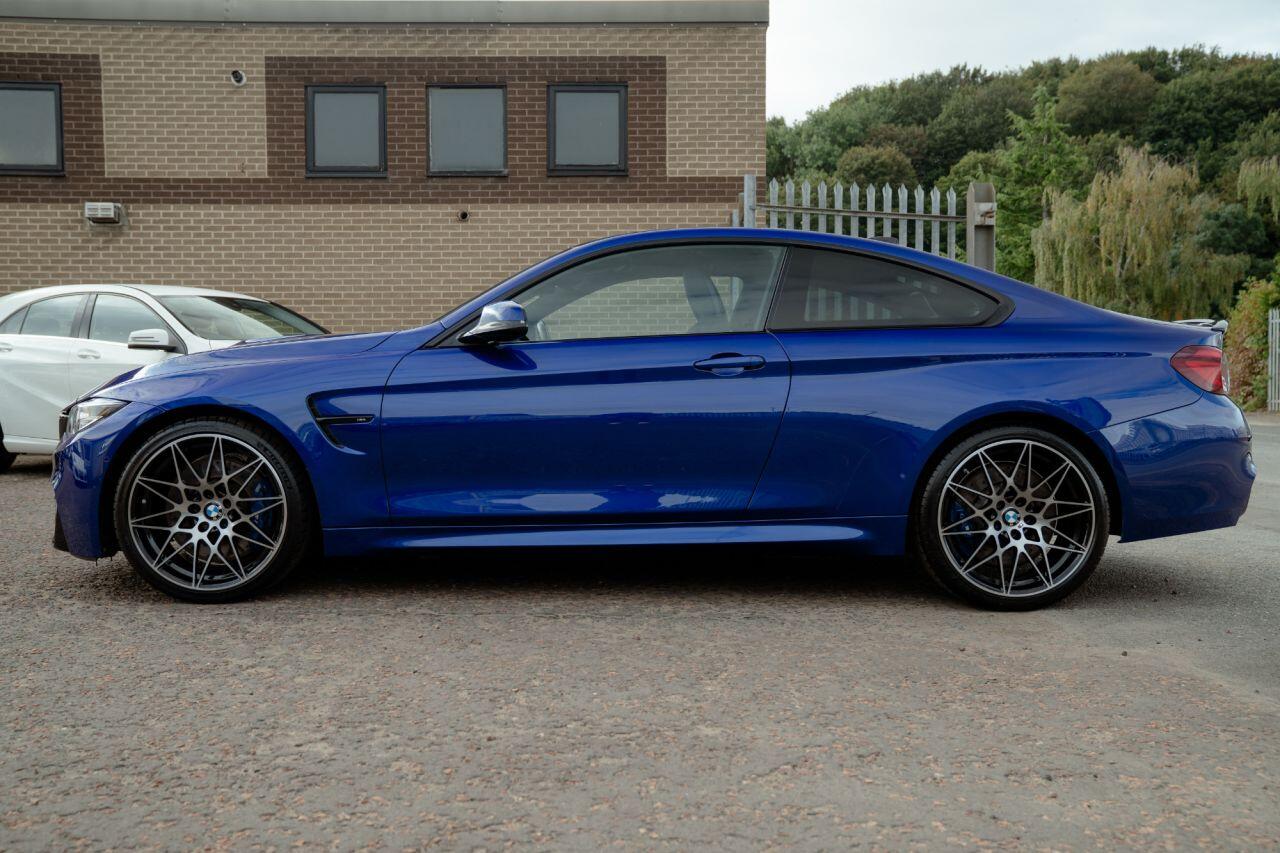 BMW M4 view 17