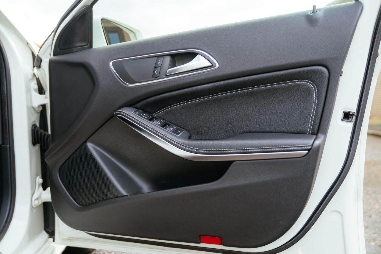 Mercedes-Benz A-Class view 41