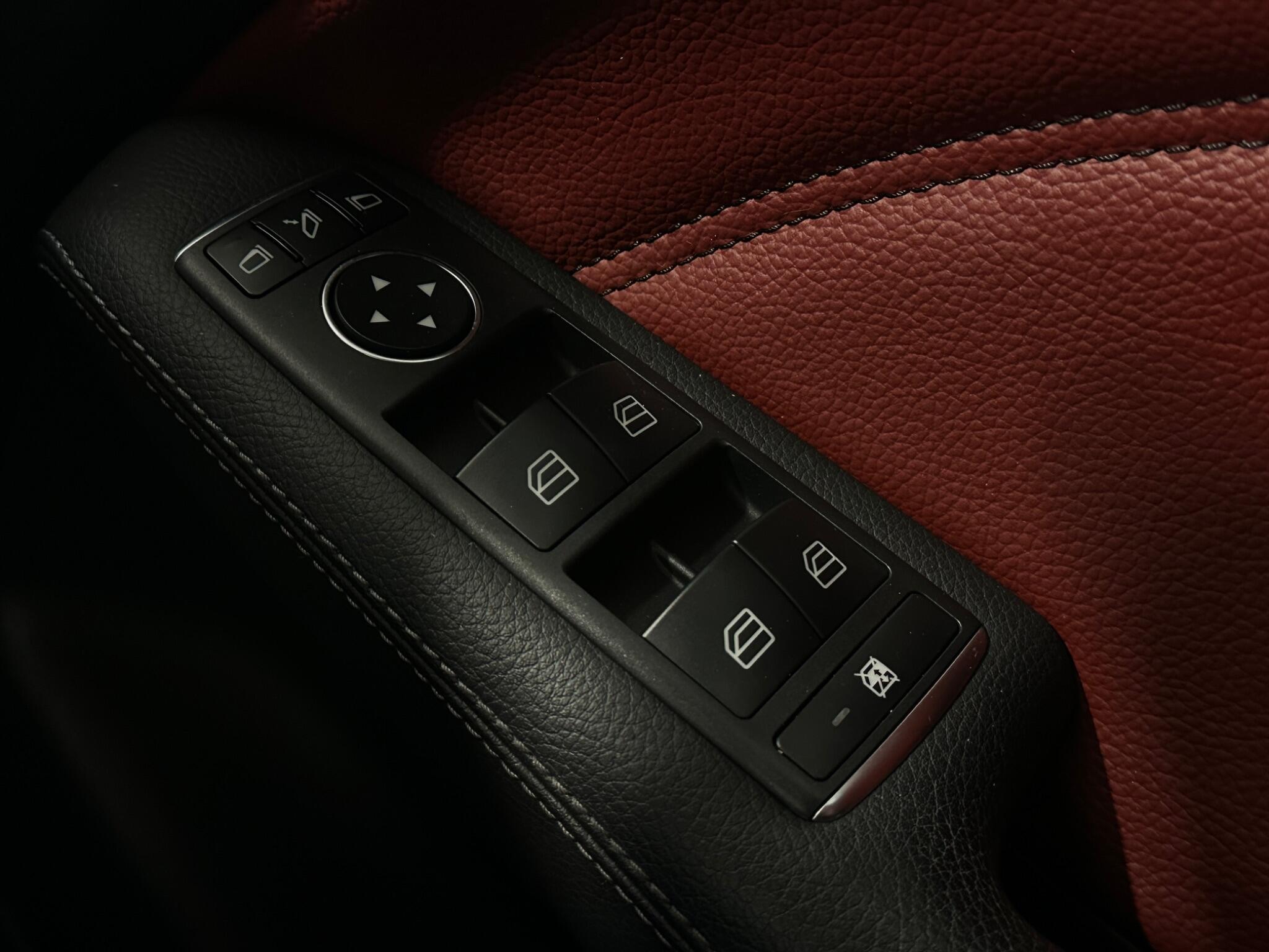 Mercedes-Benz B Class view 19