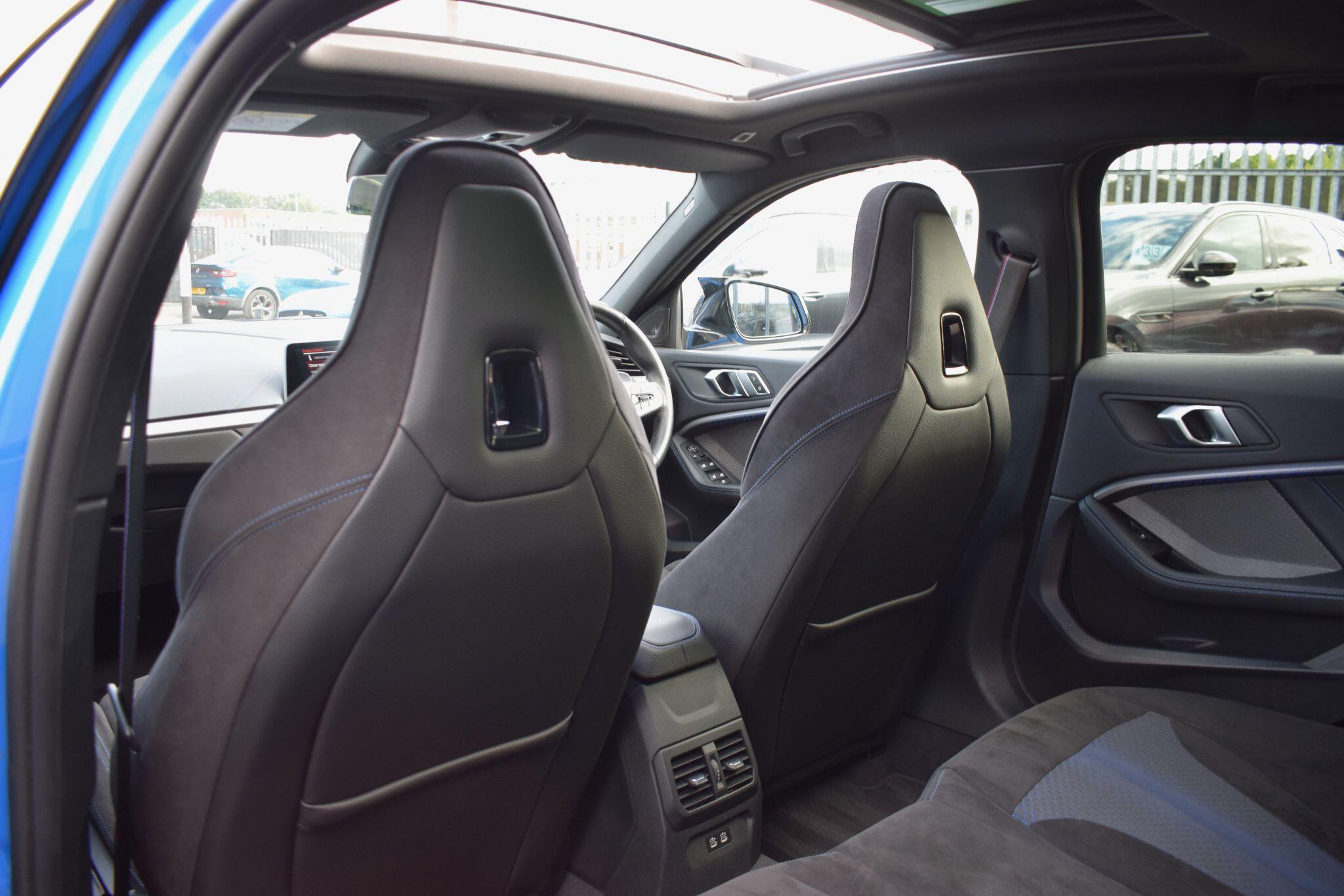 BMW 1 Series view 22