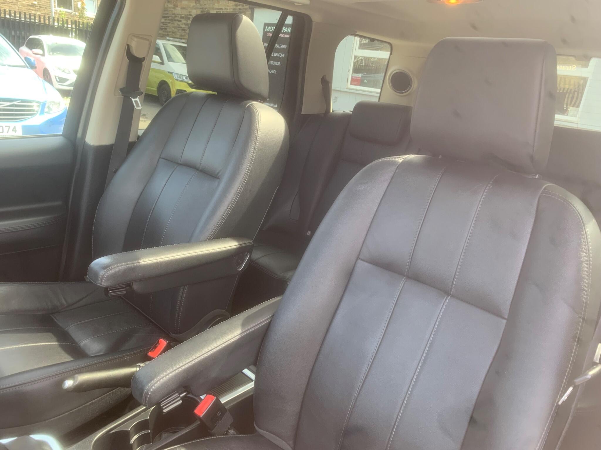 Land Rover Freelander 2 view 27