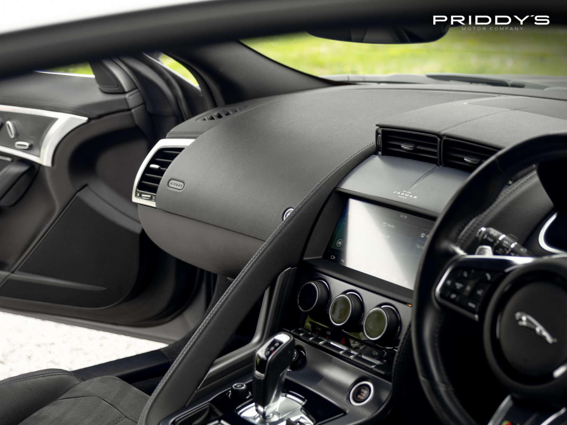 Jaguar F-Type view 29