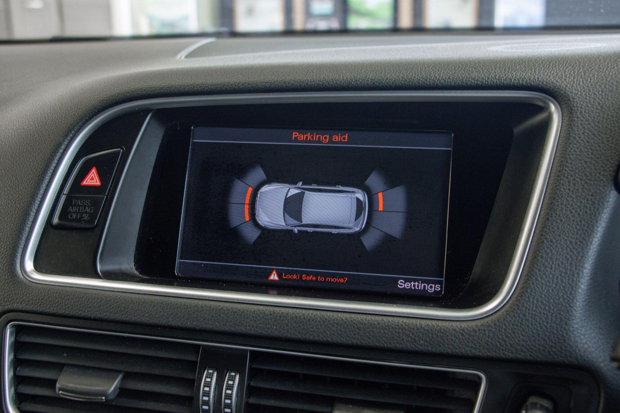 Audi Q5 view 58