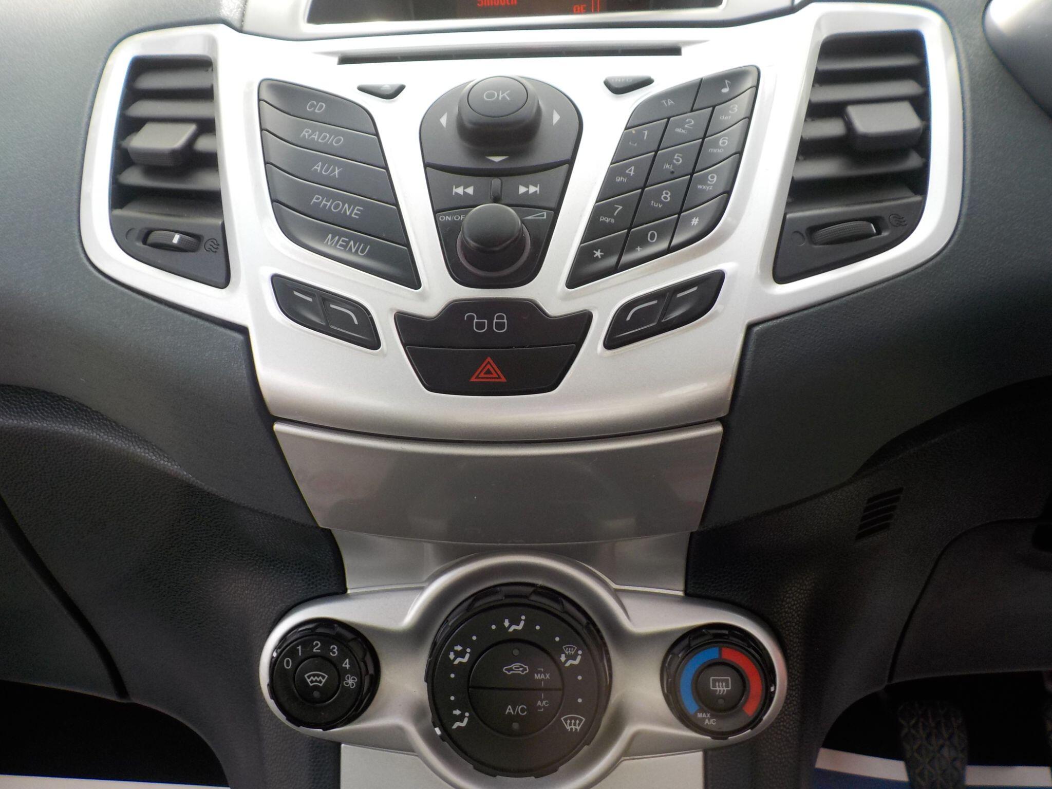 Ford Fiesta 1.4 Zetec 5dr