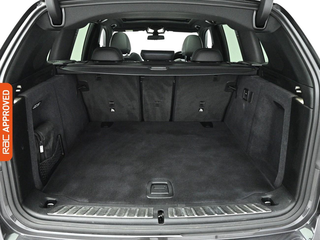 BMW Ix3 view 29