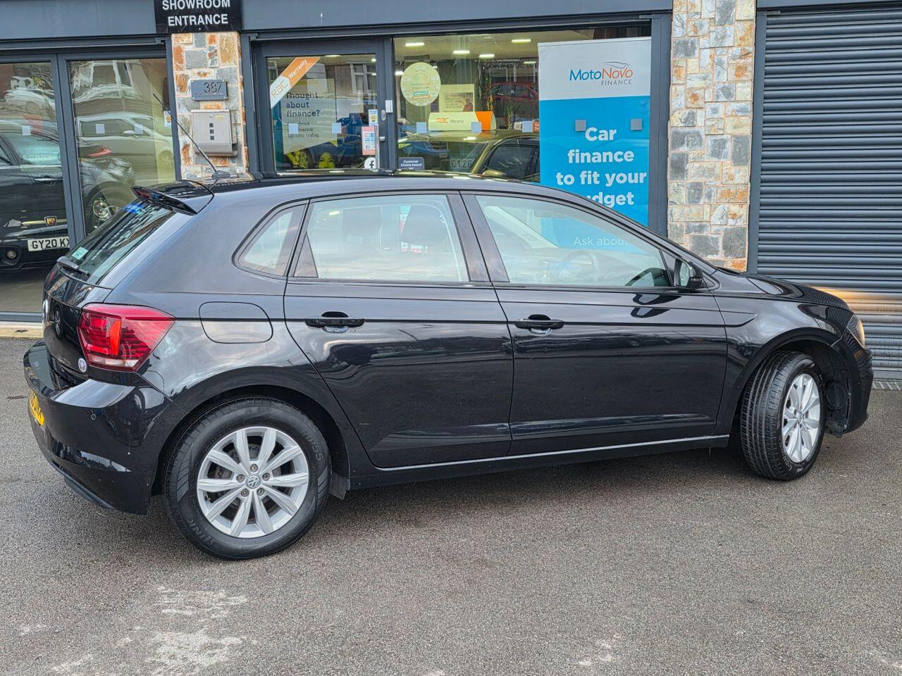 Volkswagen Polo view 12