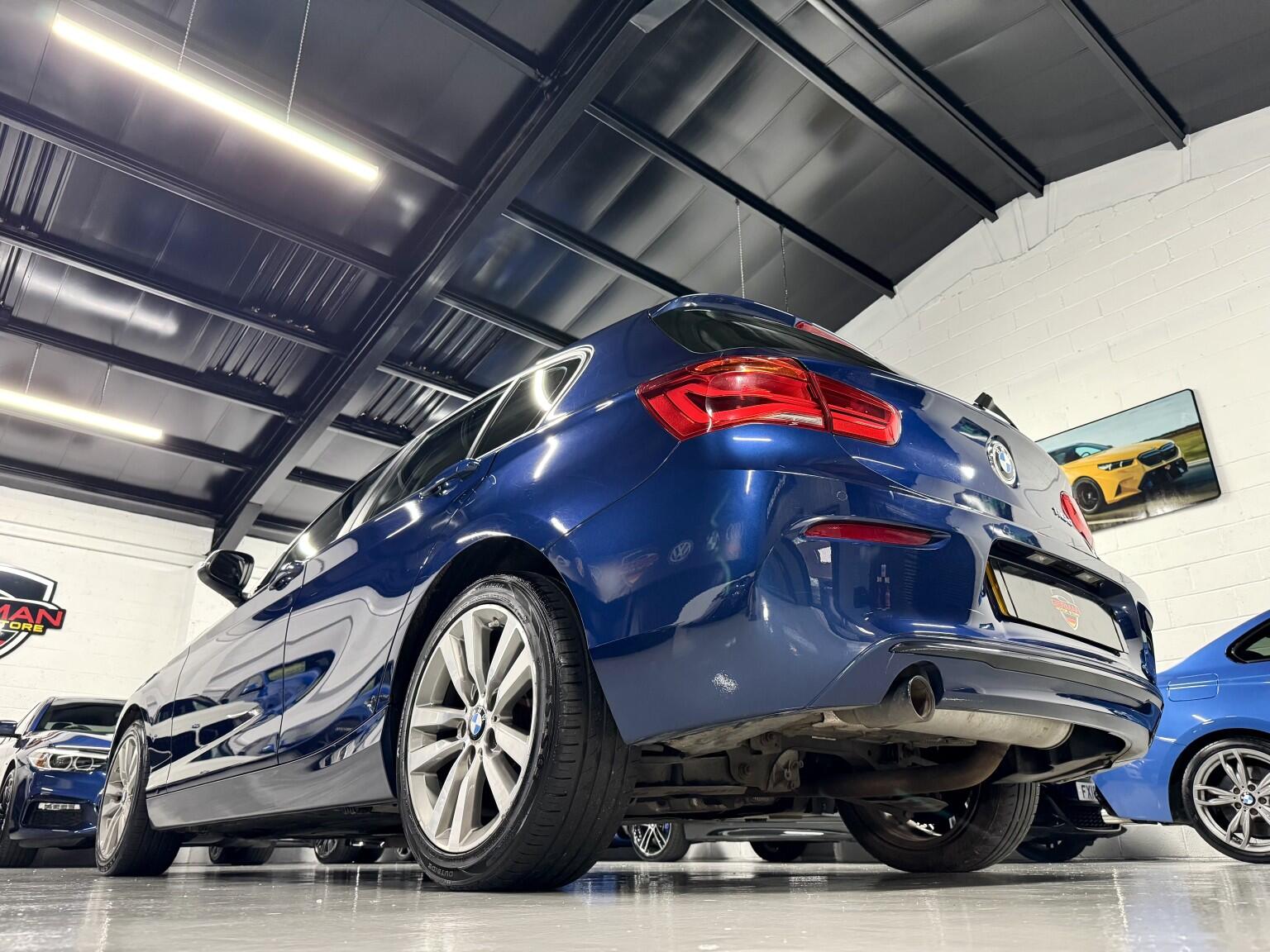 BMW 1 Series view 6