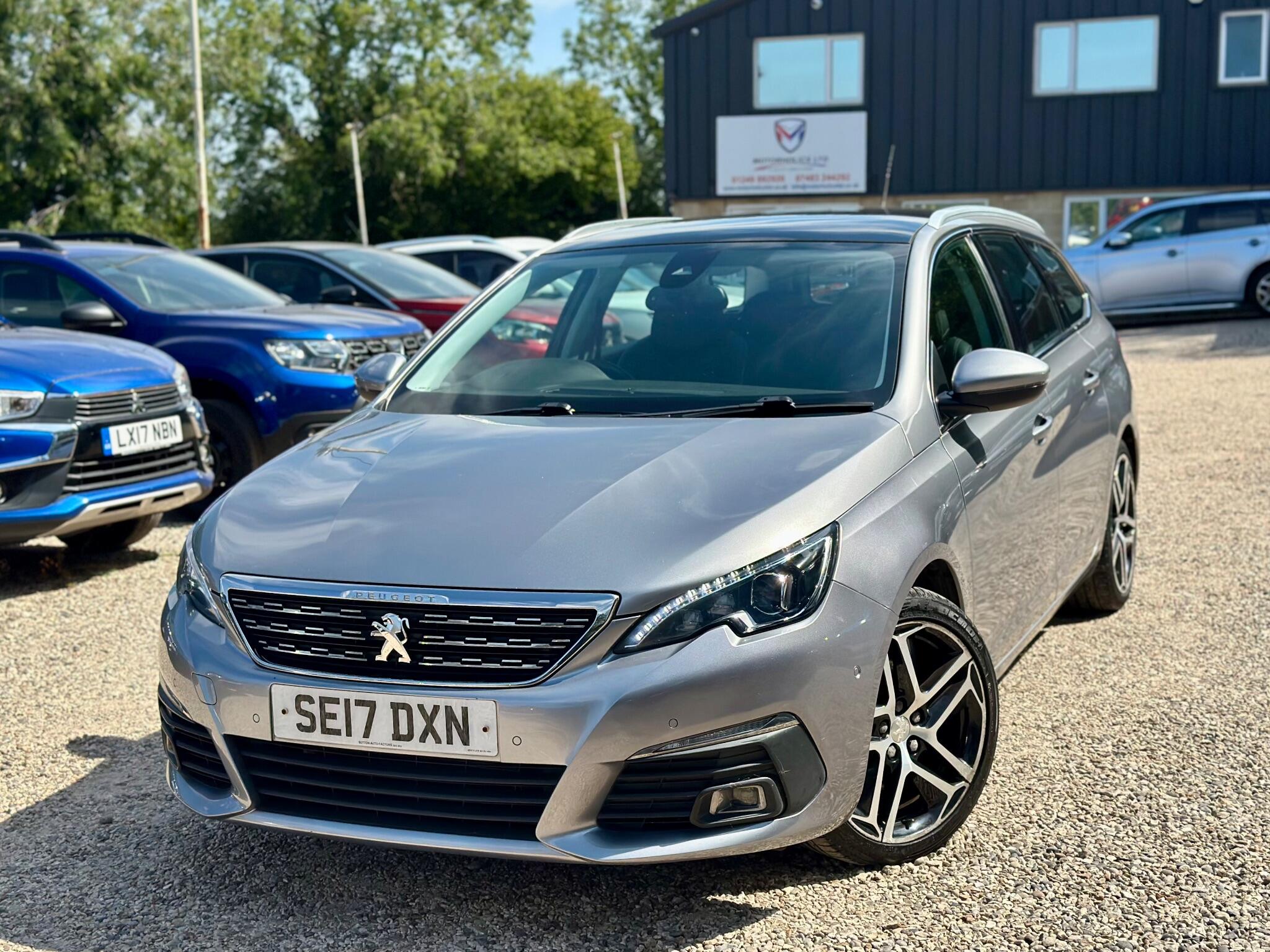 Peugeot 308 view 5