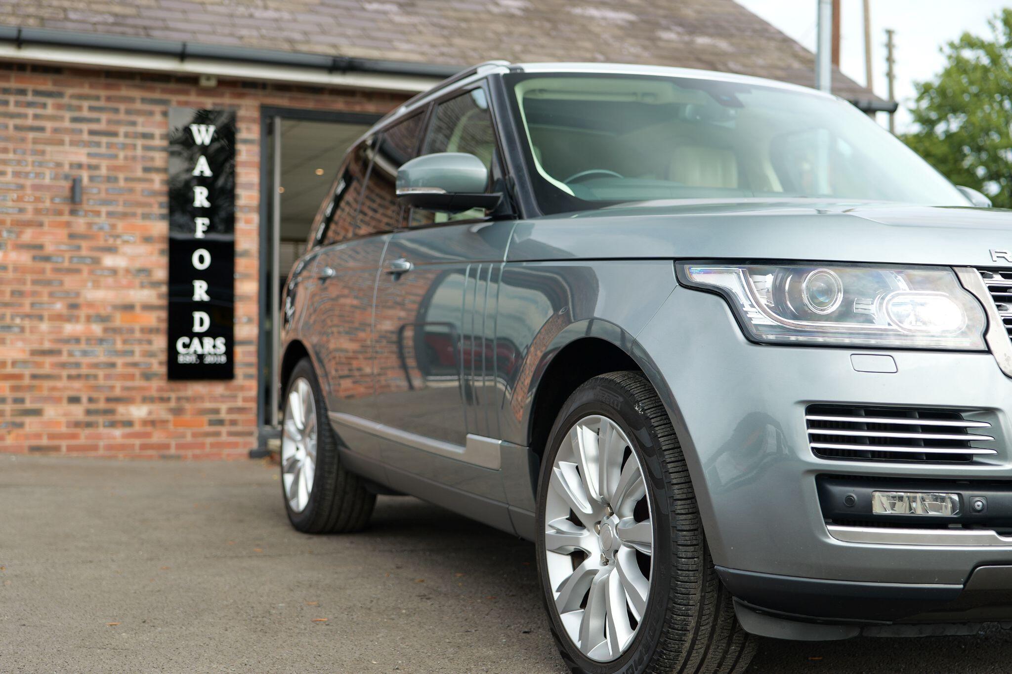 Land Rover Range Rover view 8