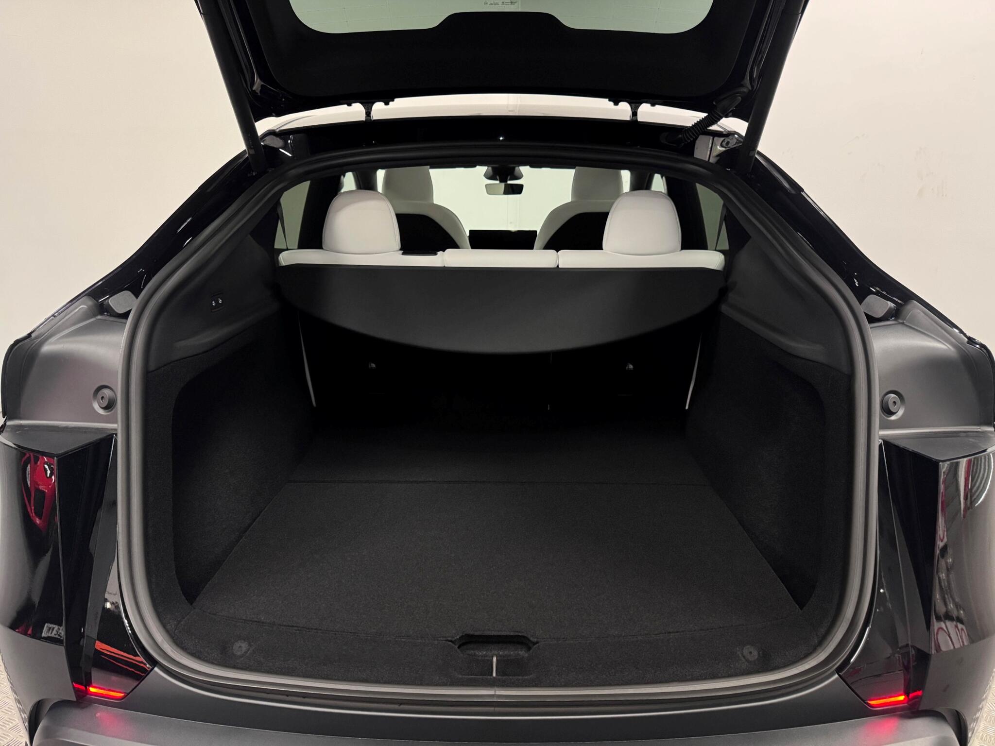 Tesla Model Y view 12