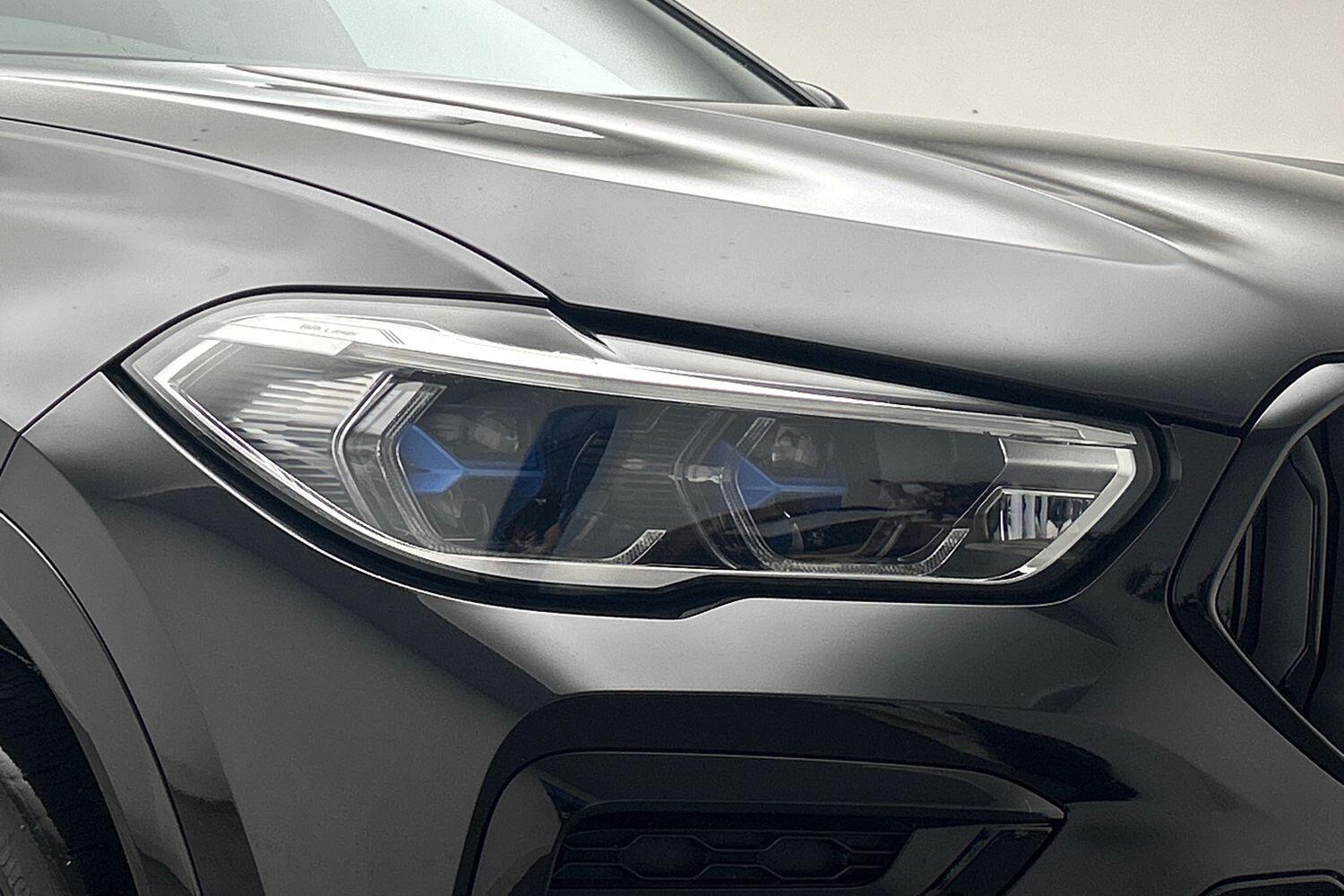 BMW X6 view 21