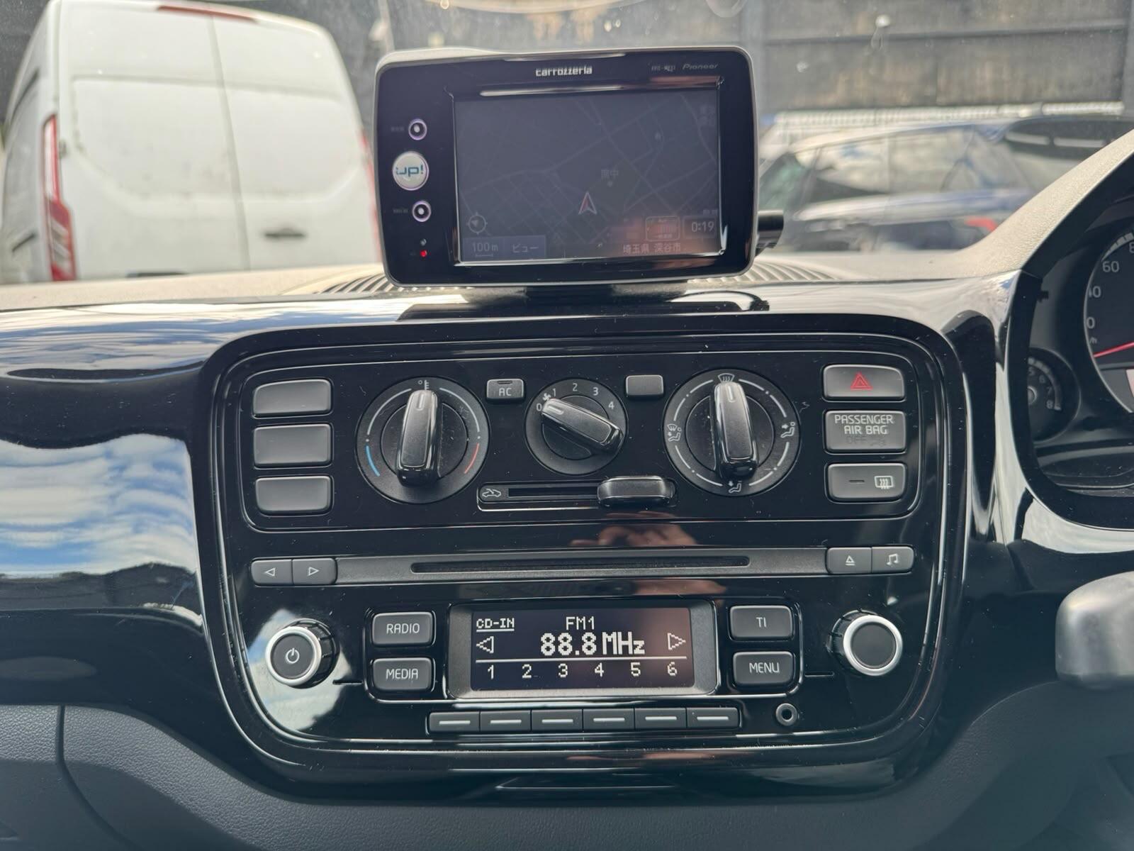 Volkswagen Up! view 48