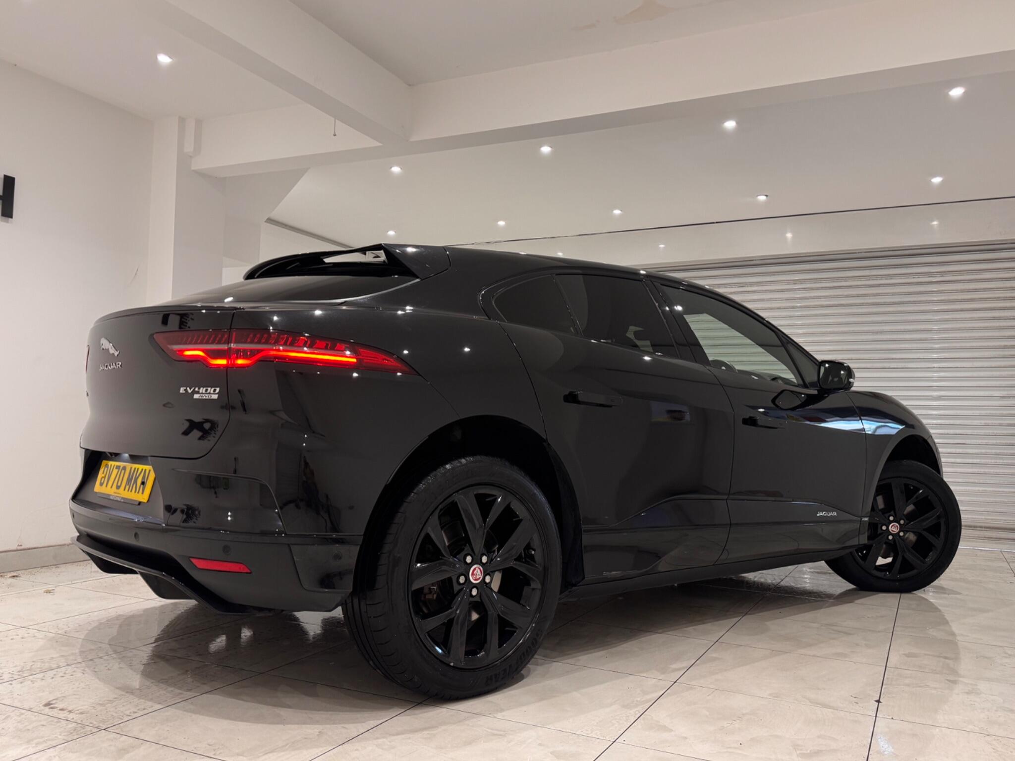 Jaguar I-Pace view 3