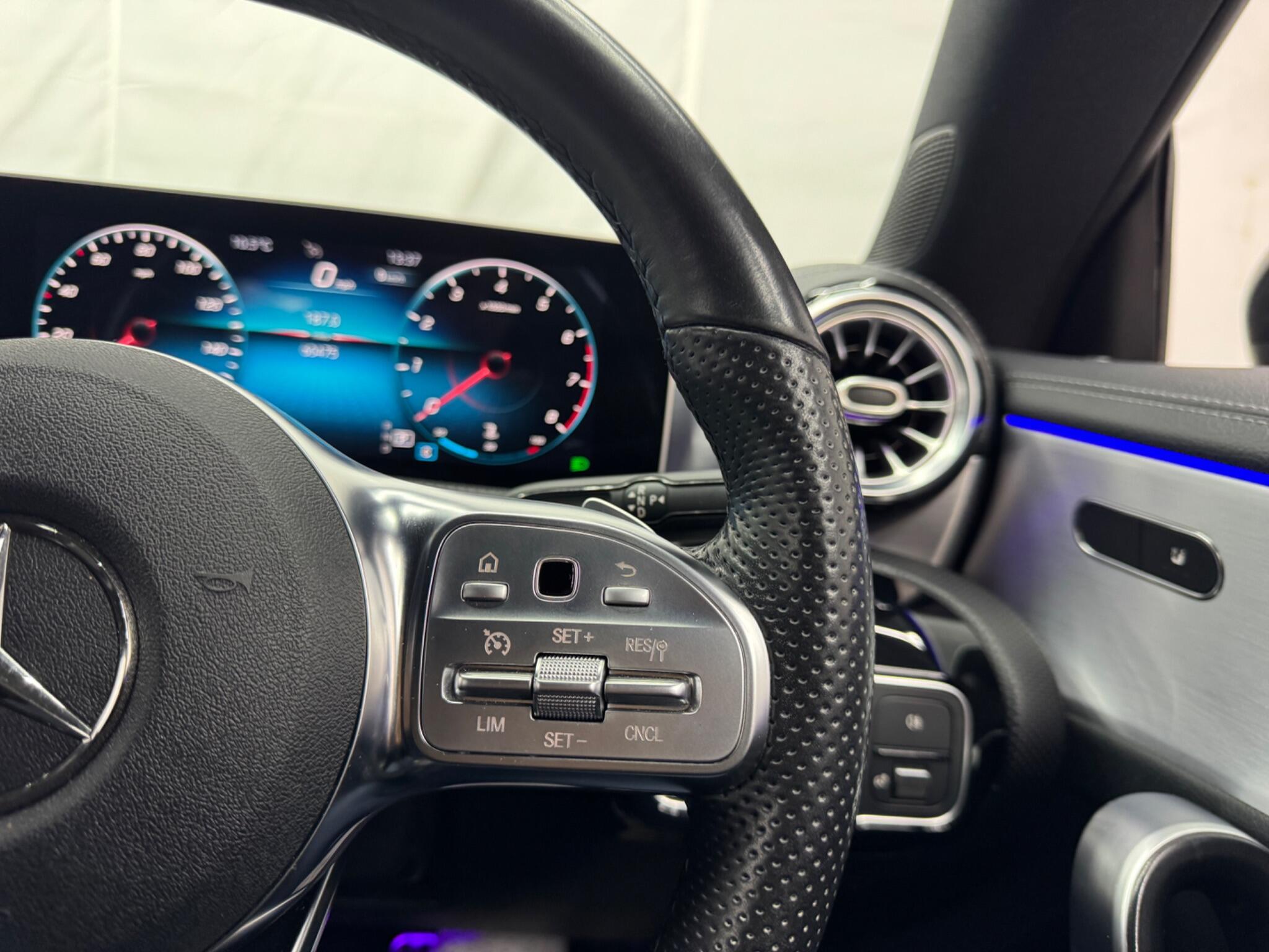 Mercedes-Benz Cla view 53