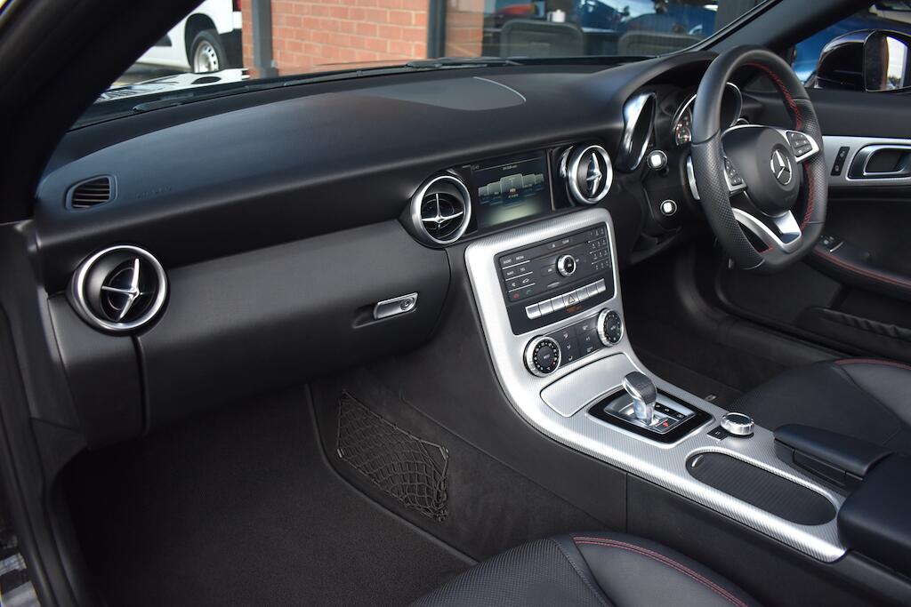 Mercedes-Benz SLC view 13