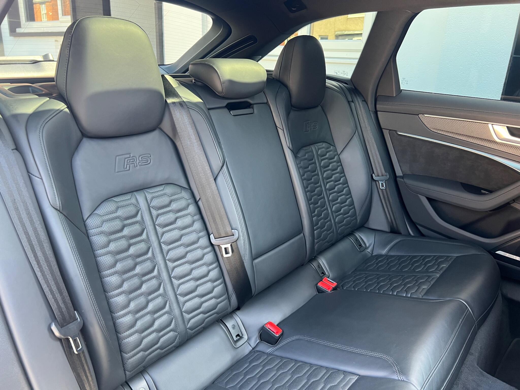 Audi RS6 view 56