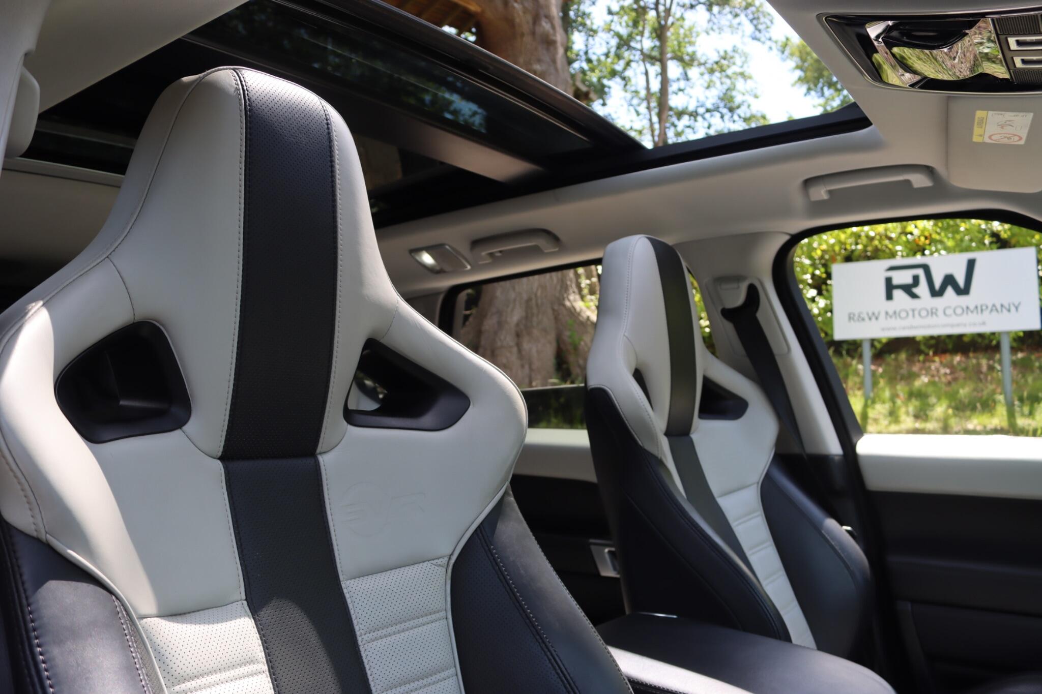 Land Rover Range Rover Sport view 3