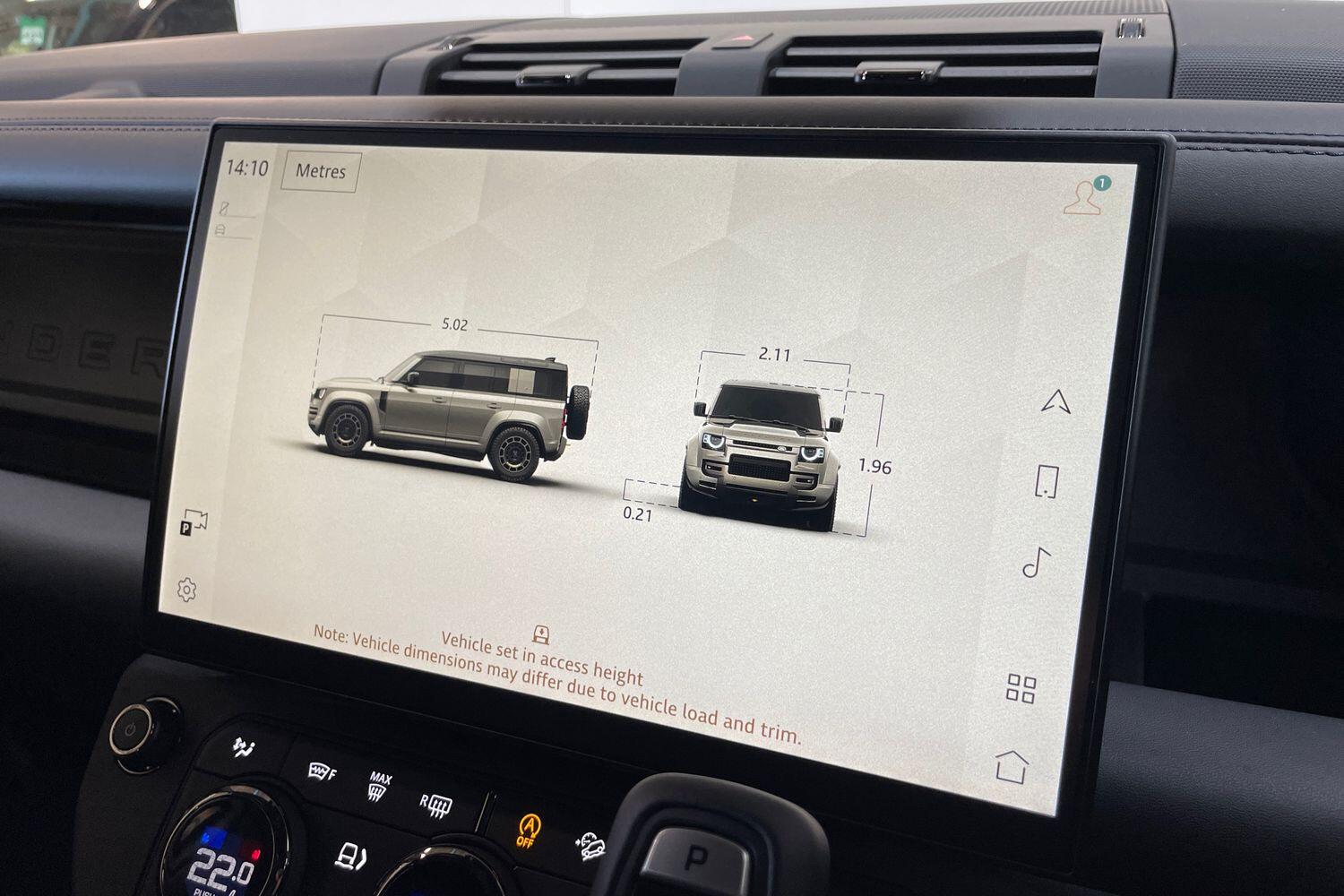 Land Rover Defender view 40