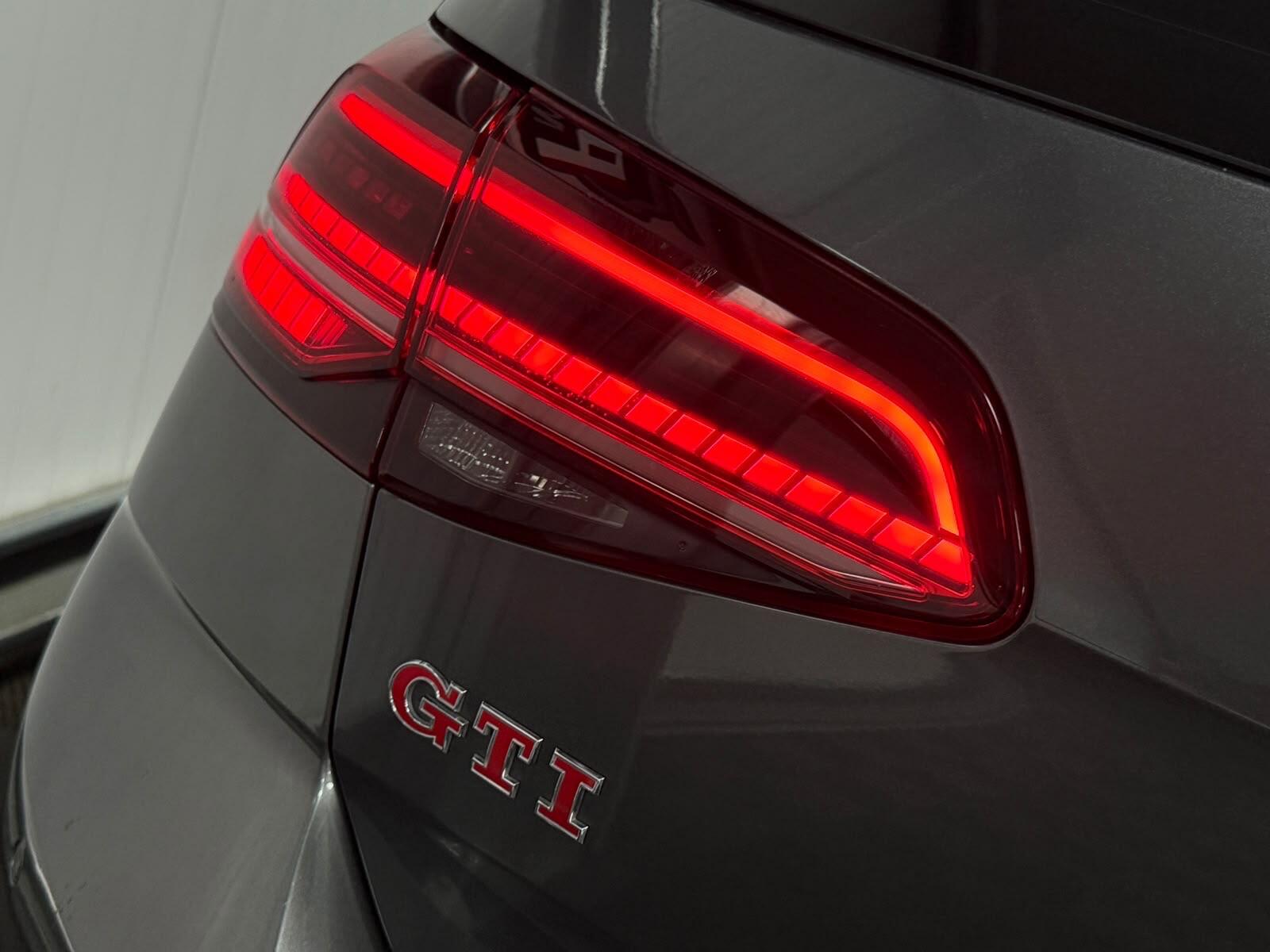 Volkswagen Golf view 32