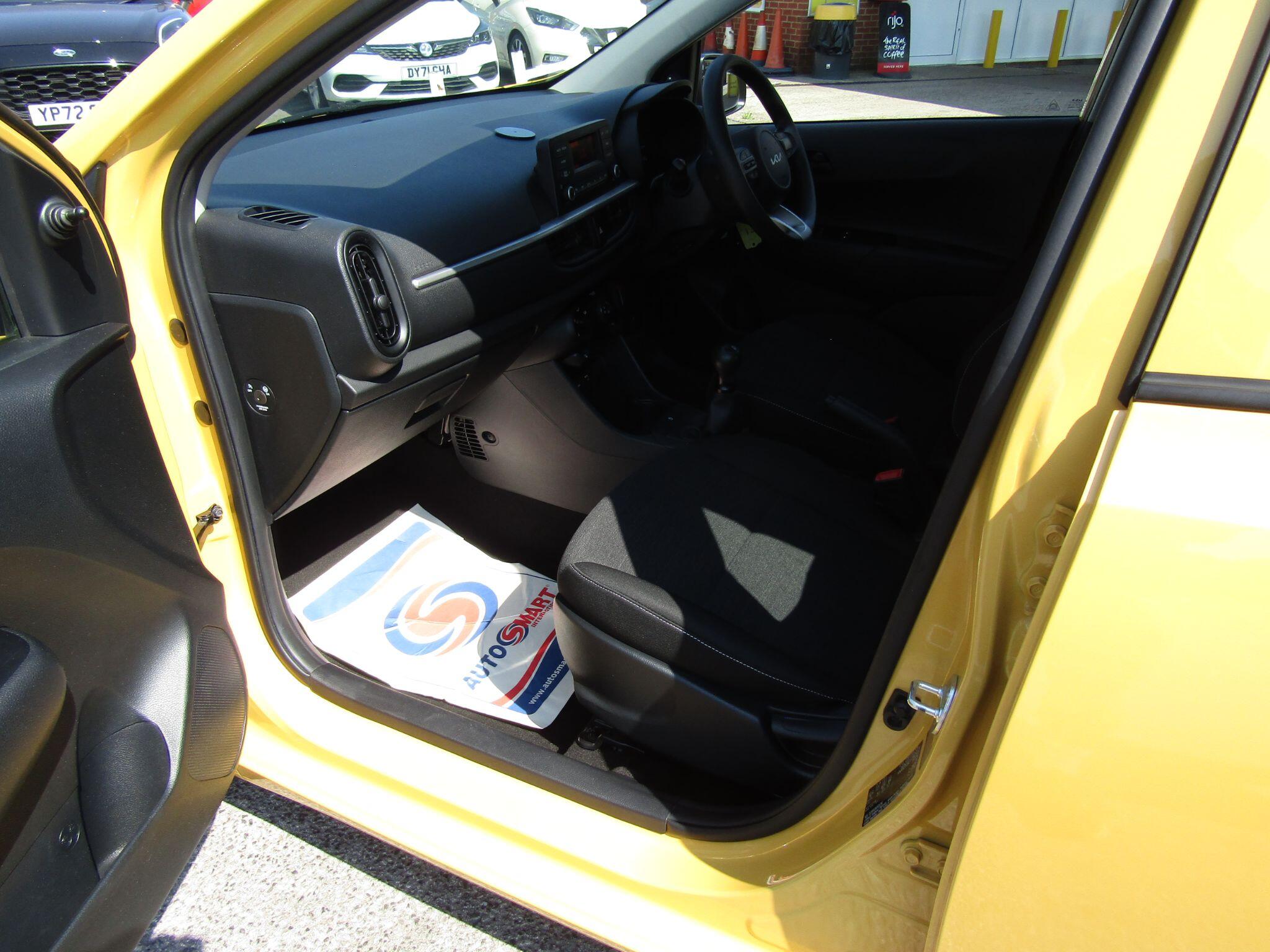 Kia Picanto view 15