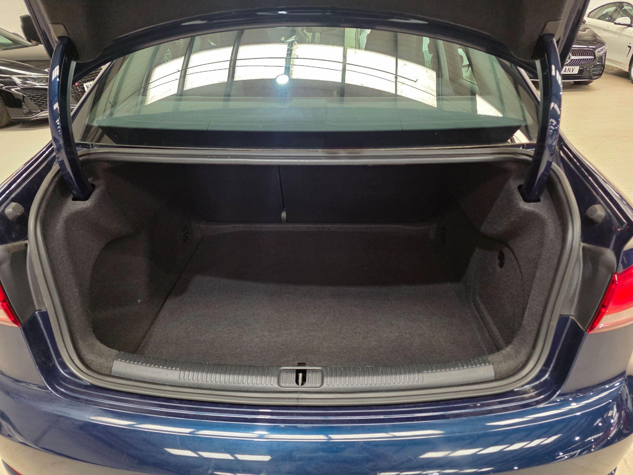 Audi A3 view 27