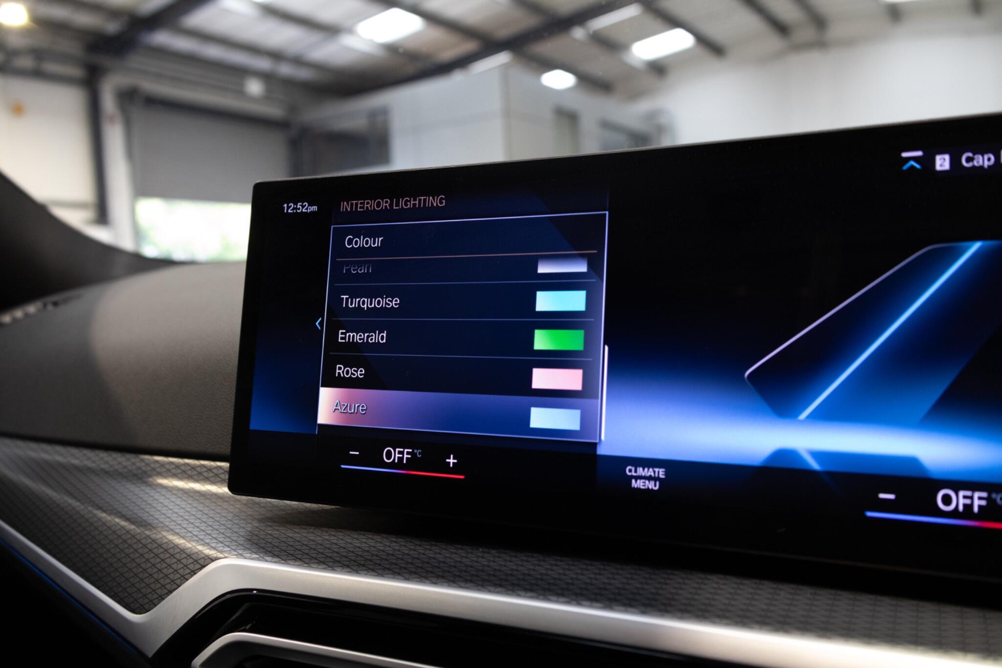 BMW 3 Series view 24
