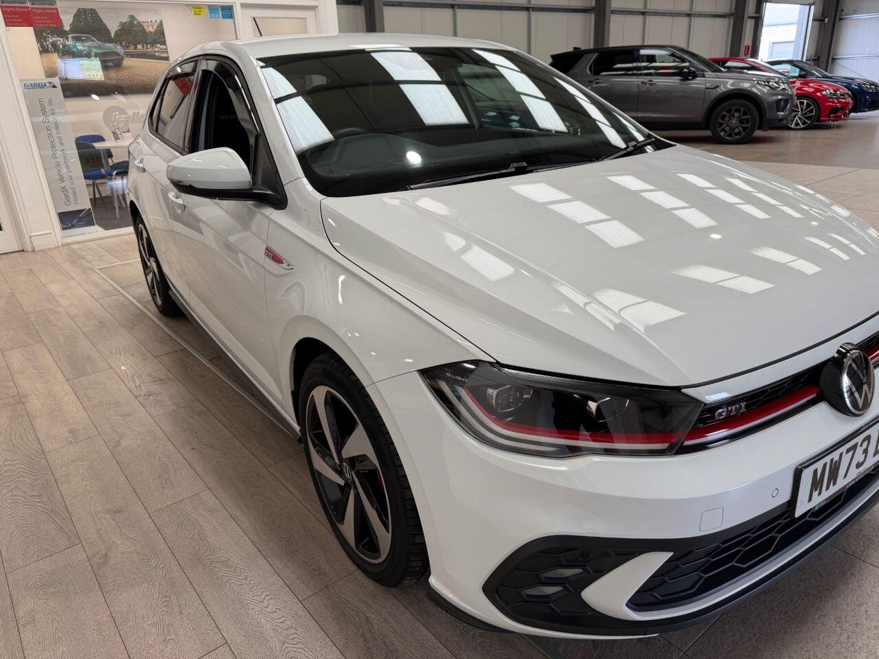 Volkswagen Polo view 10