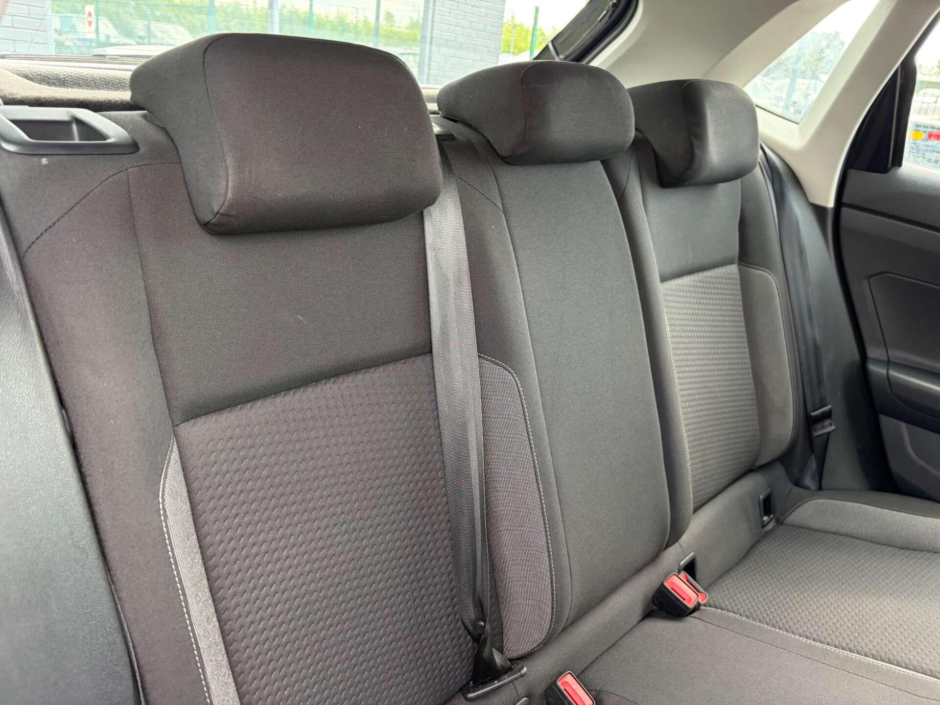 Volkswagen Polo view 29