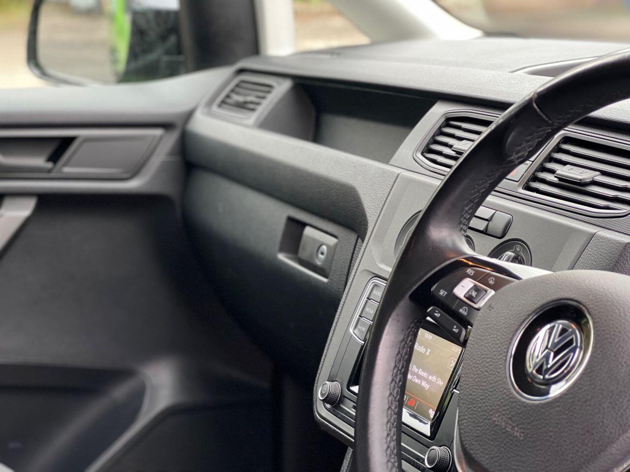 Volkswagen Caddy Maxi view 26