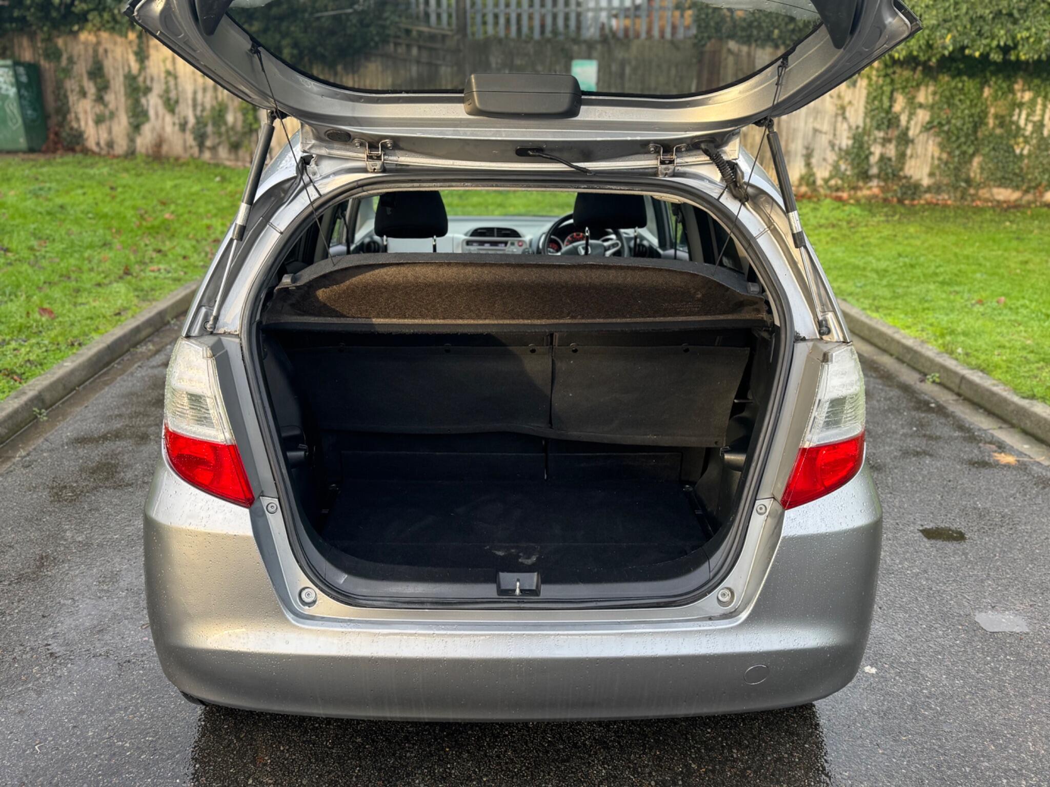 2010 Honda Jazz image 36