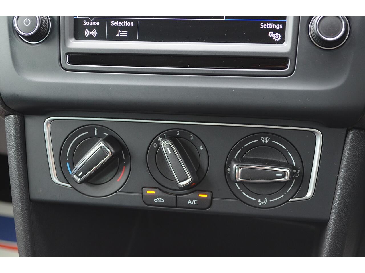 Volkswagen Polo view 17
