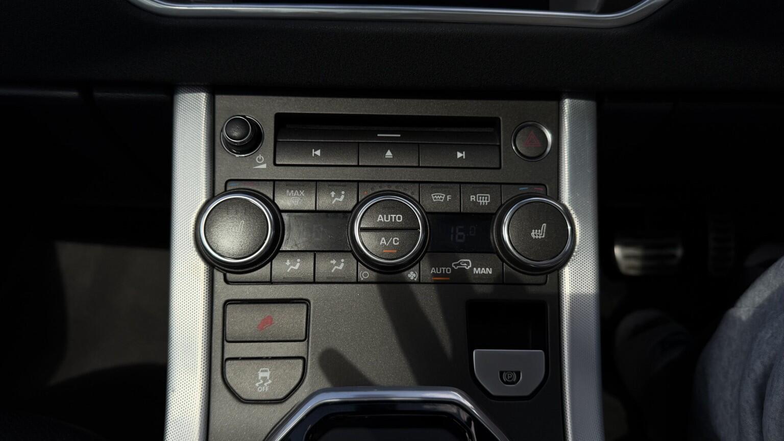 Land Rover Range Rover Evoque view 42