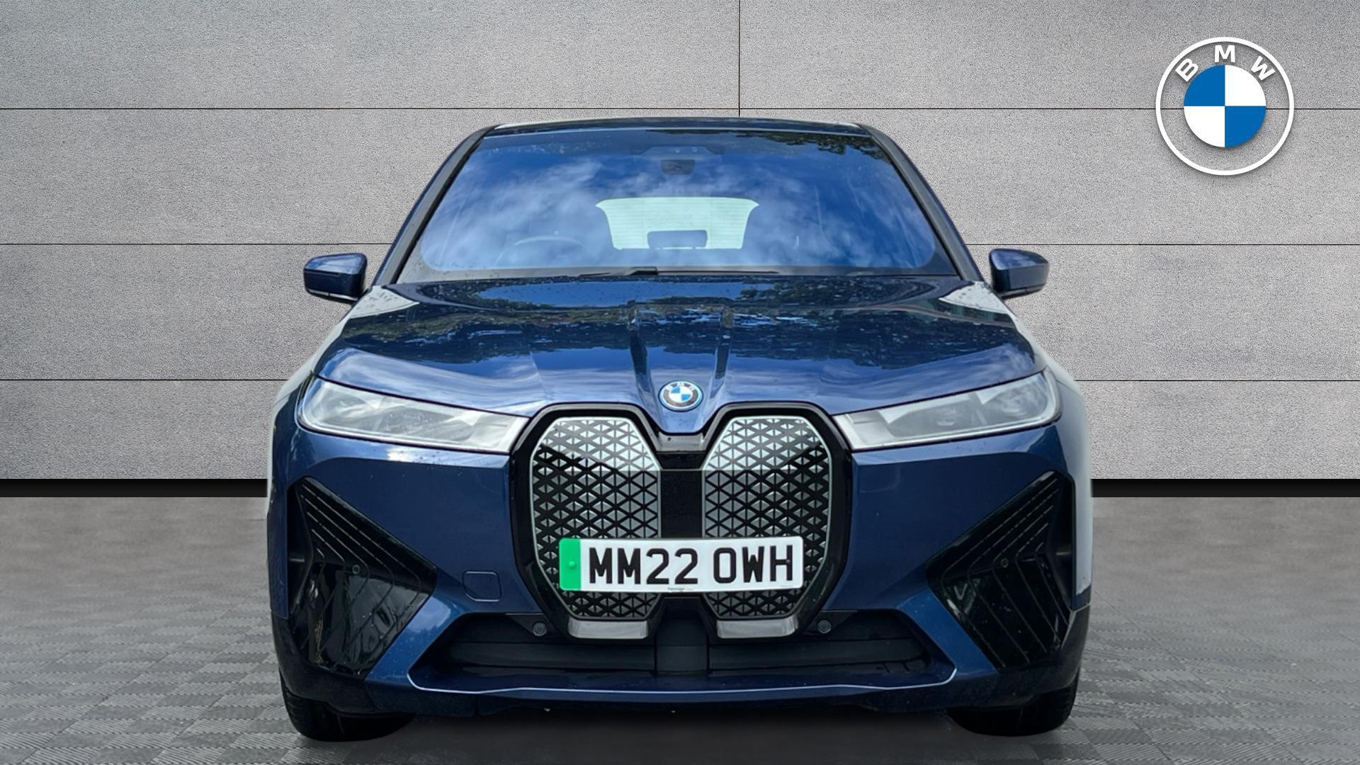 BMW Ix view 16