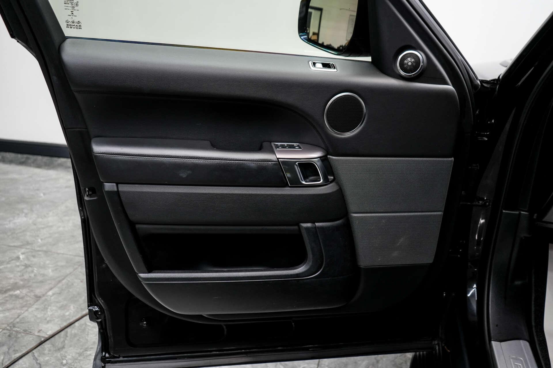 Land Rover Range Rover Sport view 17