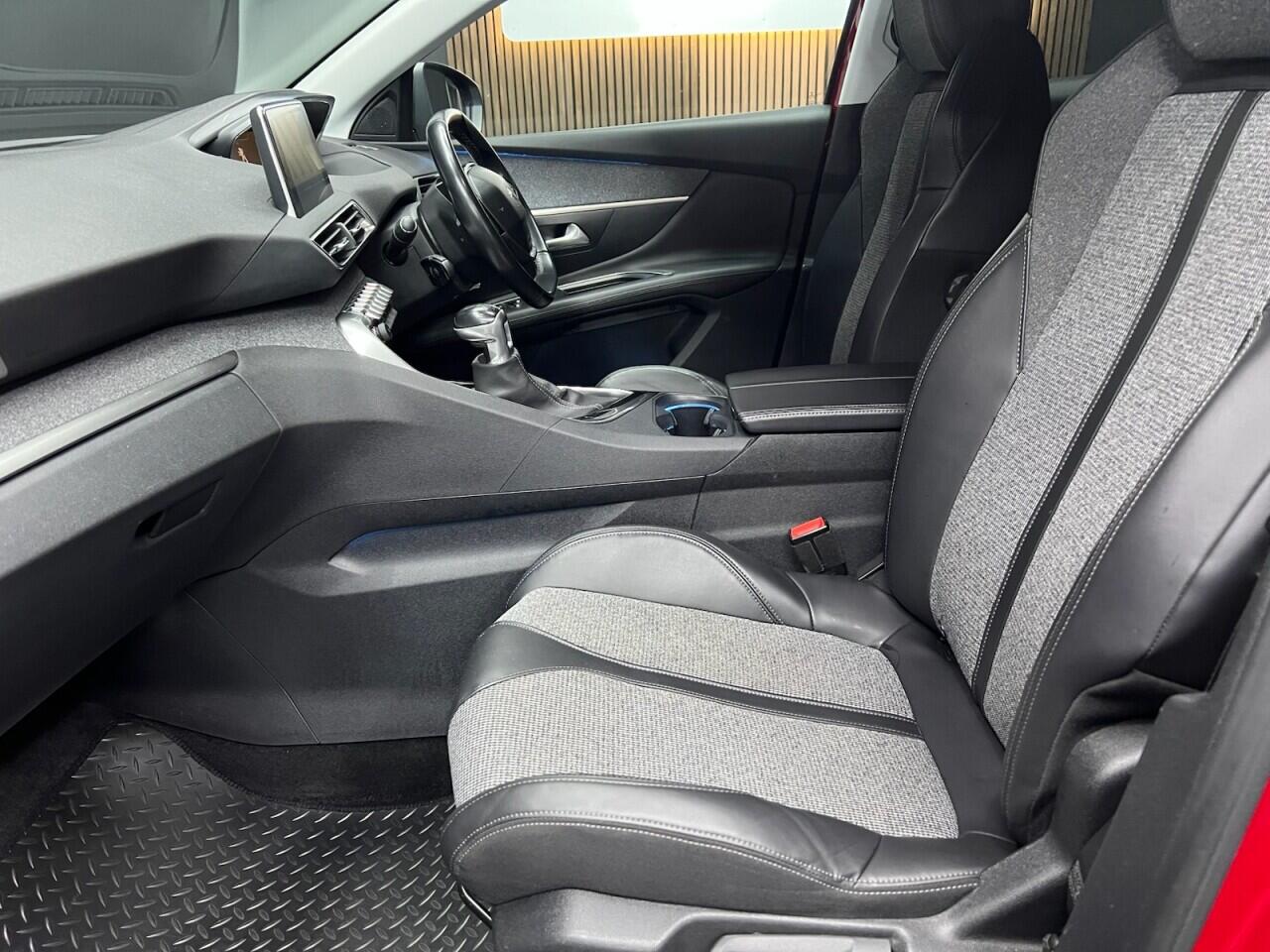 Peugeot 3008 view 26