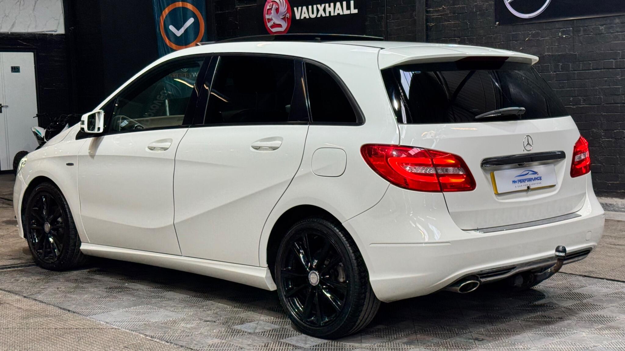 Mercedes-Benz B Class view 7